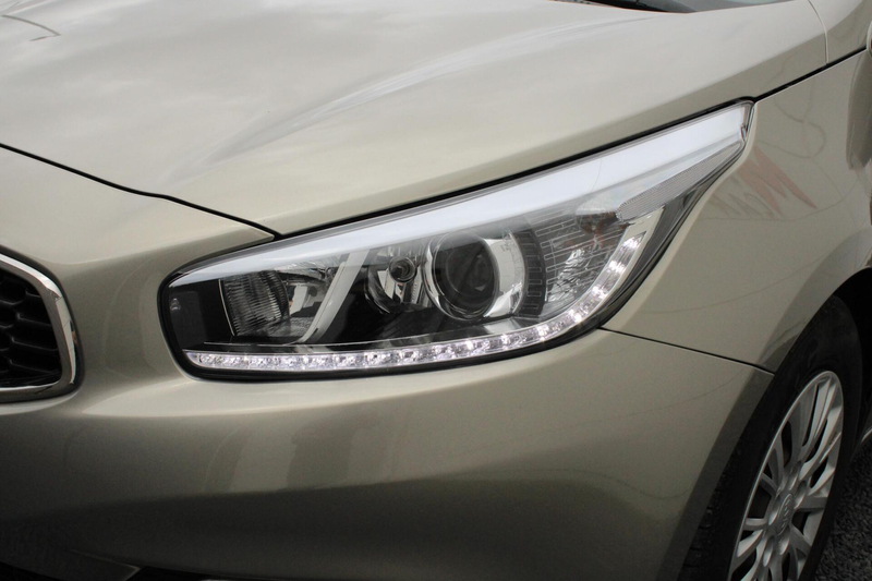 Kia Ceed / cee'd 1.6 GDI Business Pack Camera Cruise Navi Bluetooth — photo 9