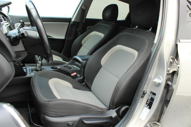 Kia Ceed / cee'd 1.6 GDI Business Pack Camera Cruise Navi Bluetooth — photo 17