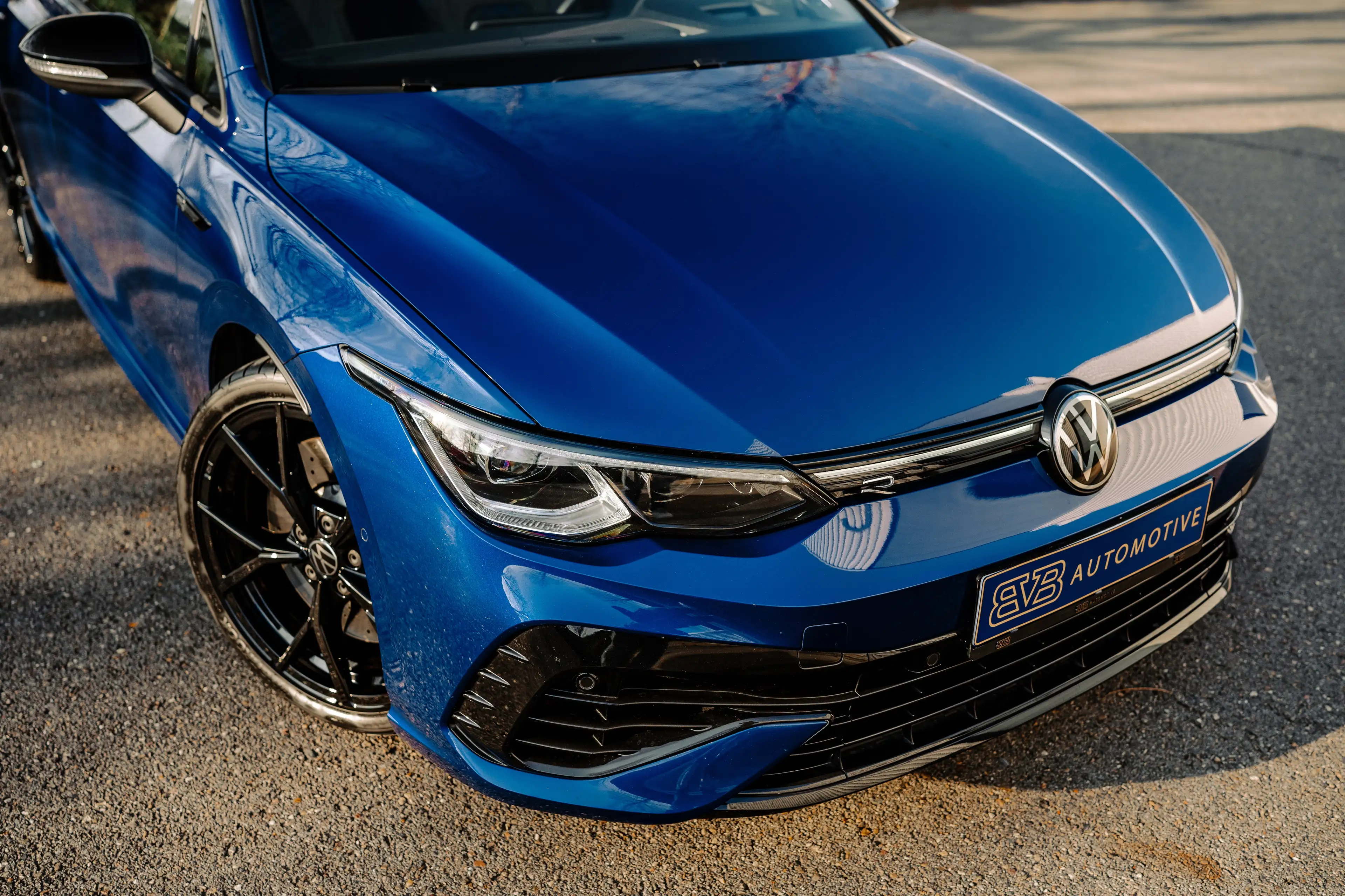 Volkswagen Golf R 4 MOTION | AKRA | PANO | H&K | DCC | DRIFT MODE — photo 5