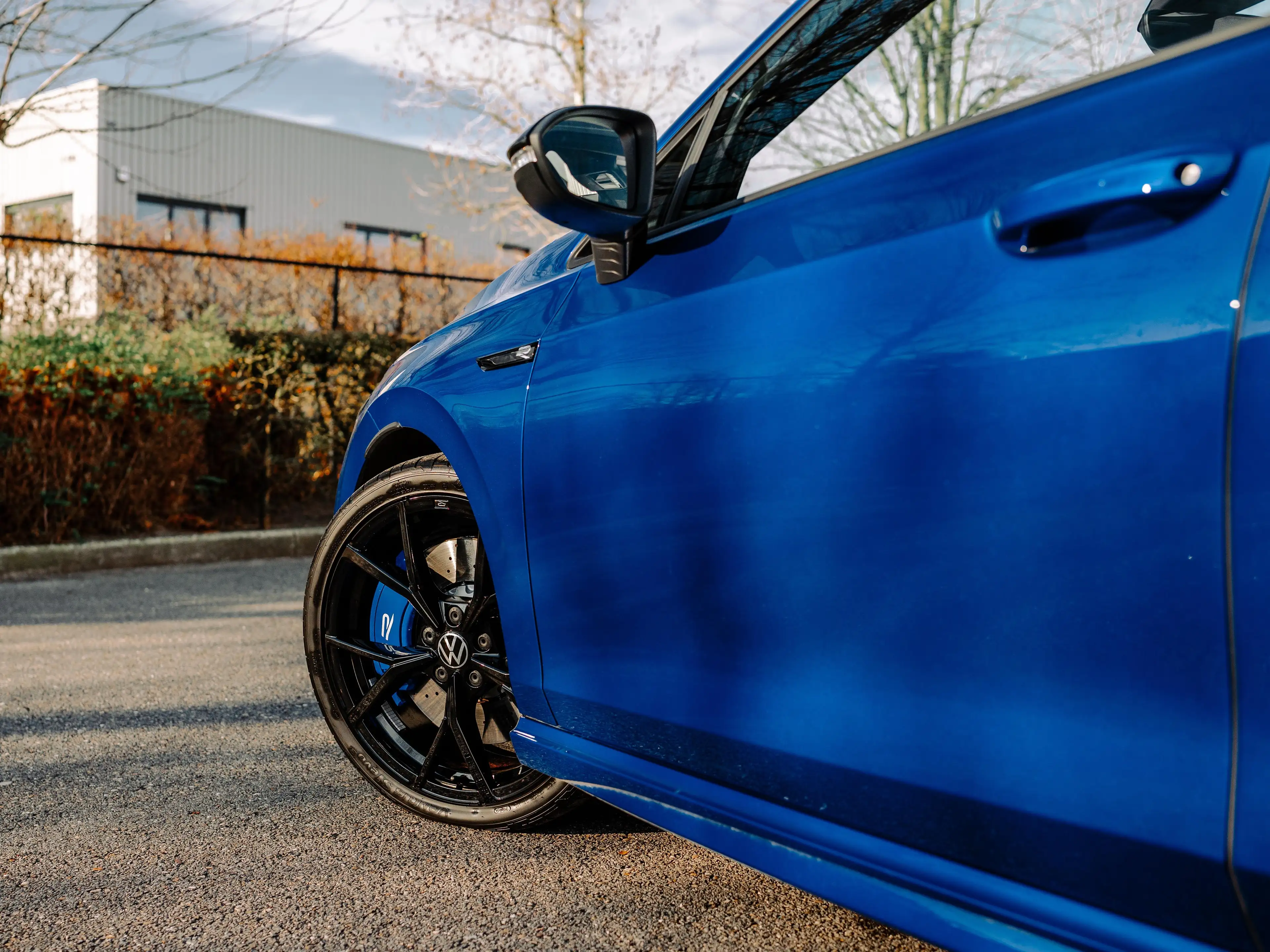 Volkswagen Golf R 4 MOTION | AKRA | PANO | H&K | DCC | DRIFT MODE — photo 11