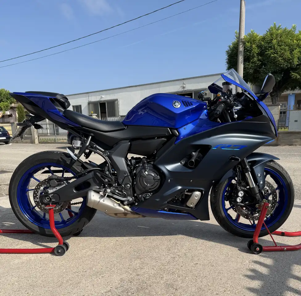 Yamaha YZF-R7