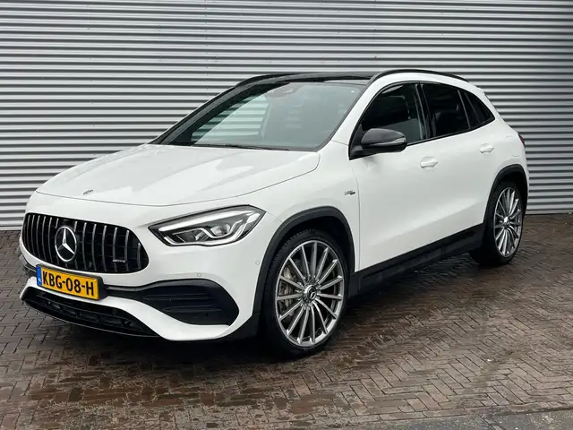 Mercedes-Benz GLA 35 AMG 4MATIC panorama night trekhaak vol vol