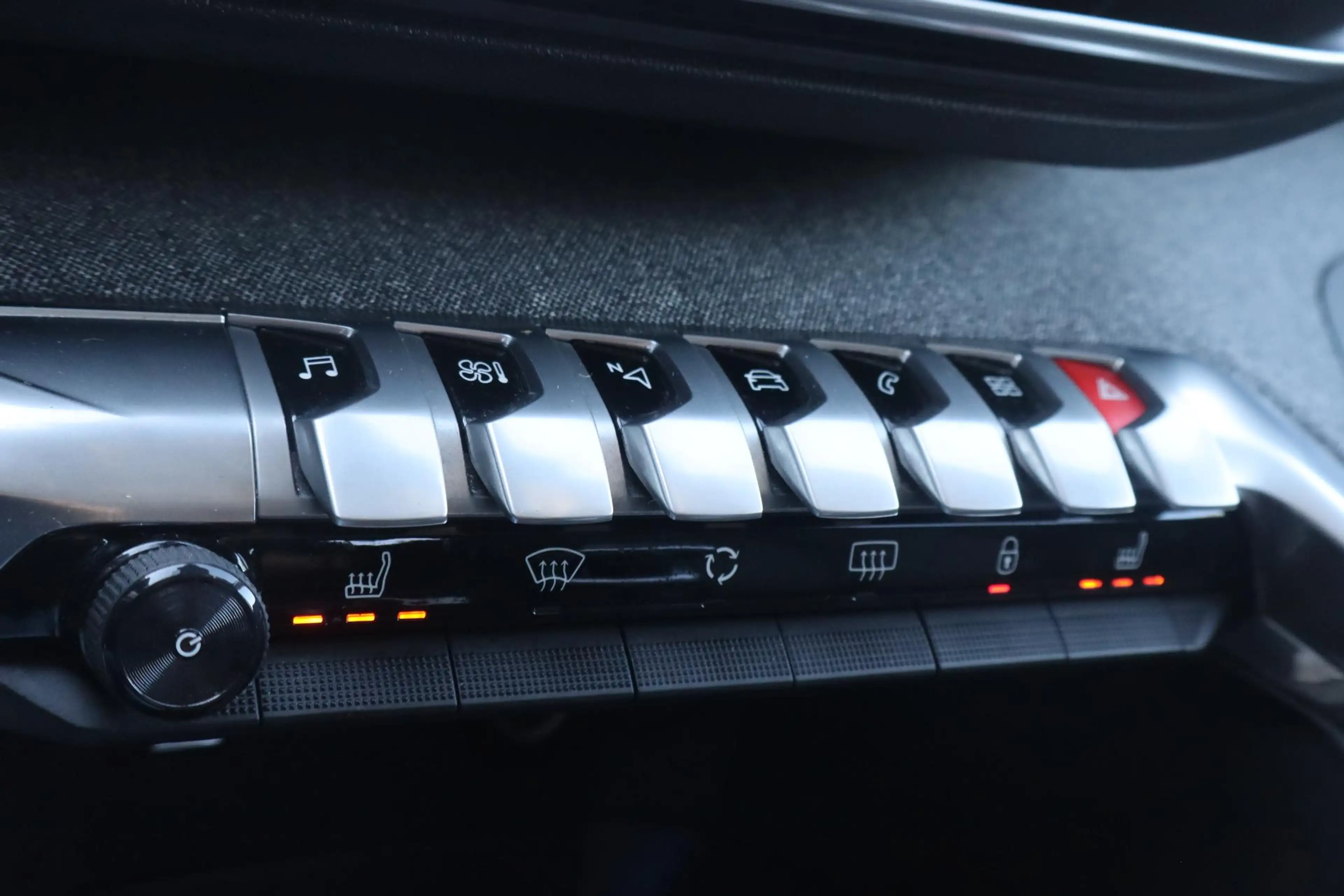 Peugeot 5008 1.2 PureTech Allure | 7 Persoons | Elektrisch glaz — photo 8