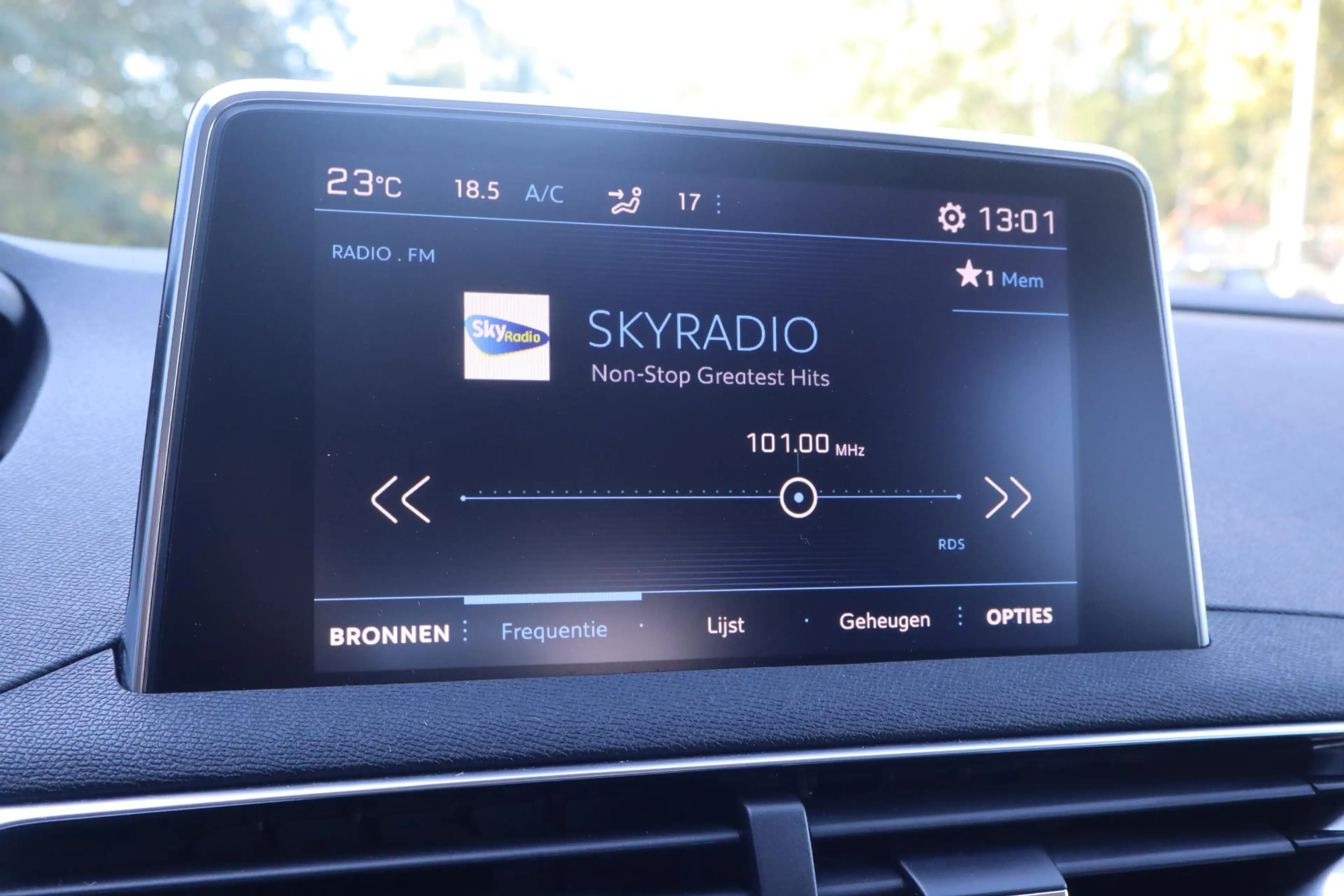Peugeot 5008 1.2 PureTech Allure | 7 Persoons | Elektrisch glaz — photo 6