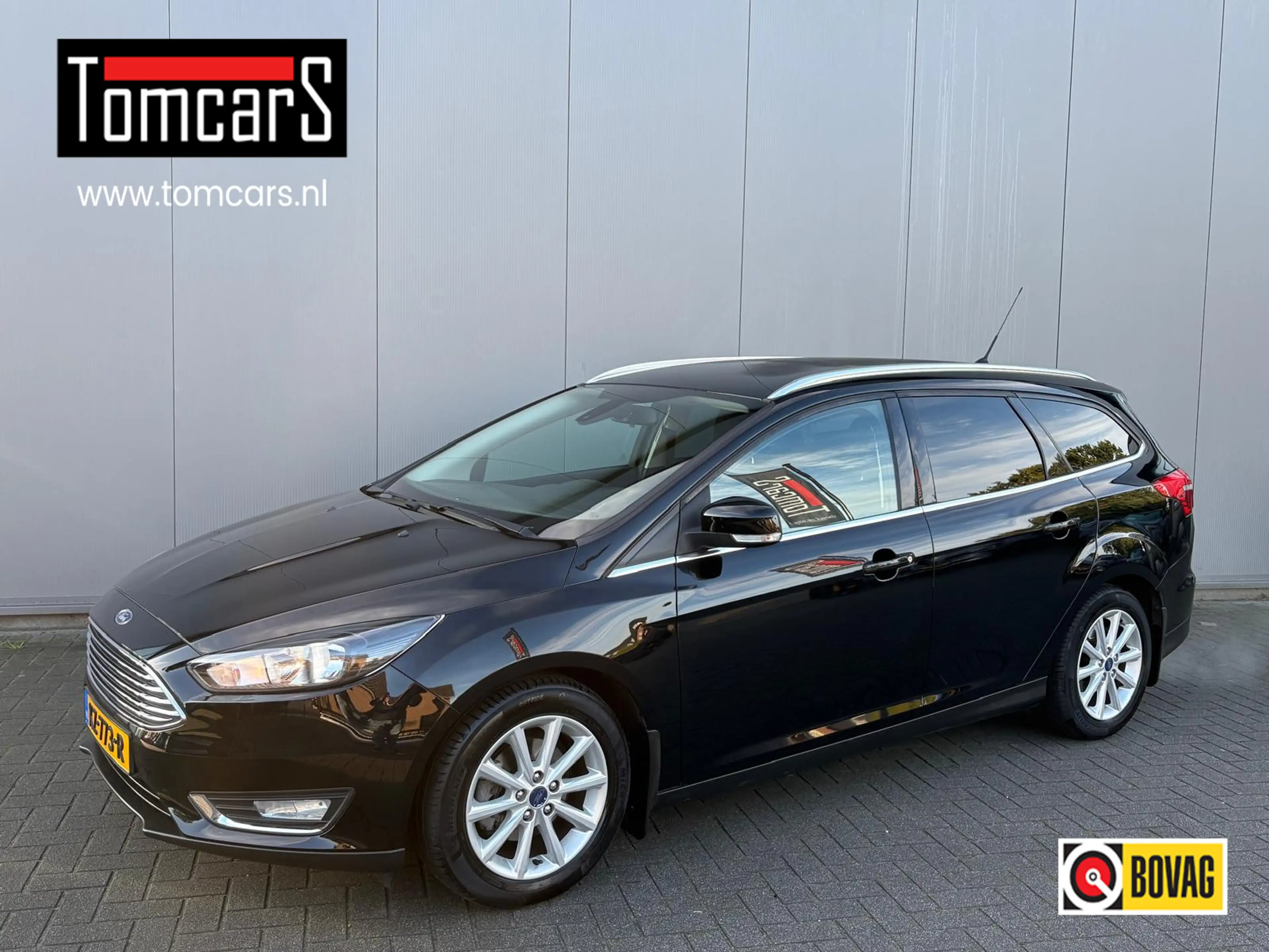 Ford Focus Wagon 125PK Titanium Navigatie/Parkeerhulp/Bluetoo