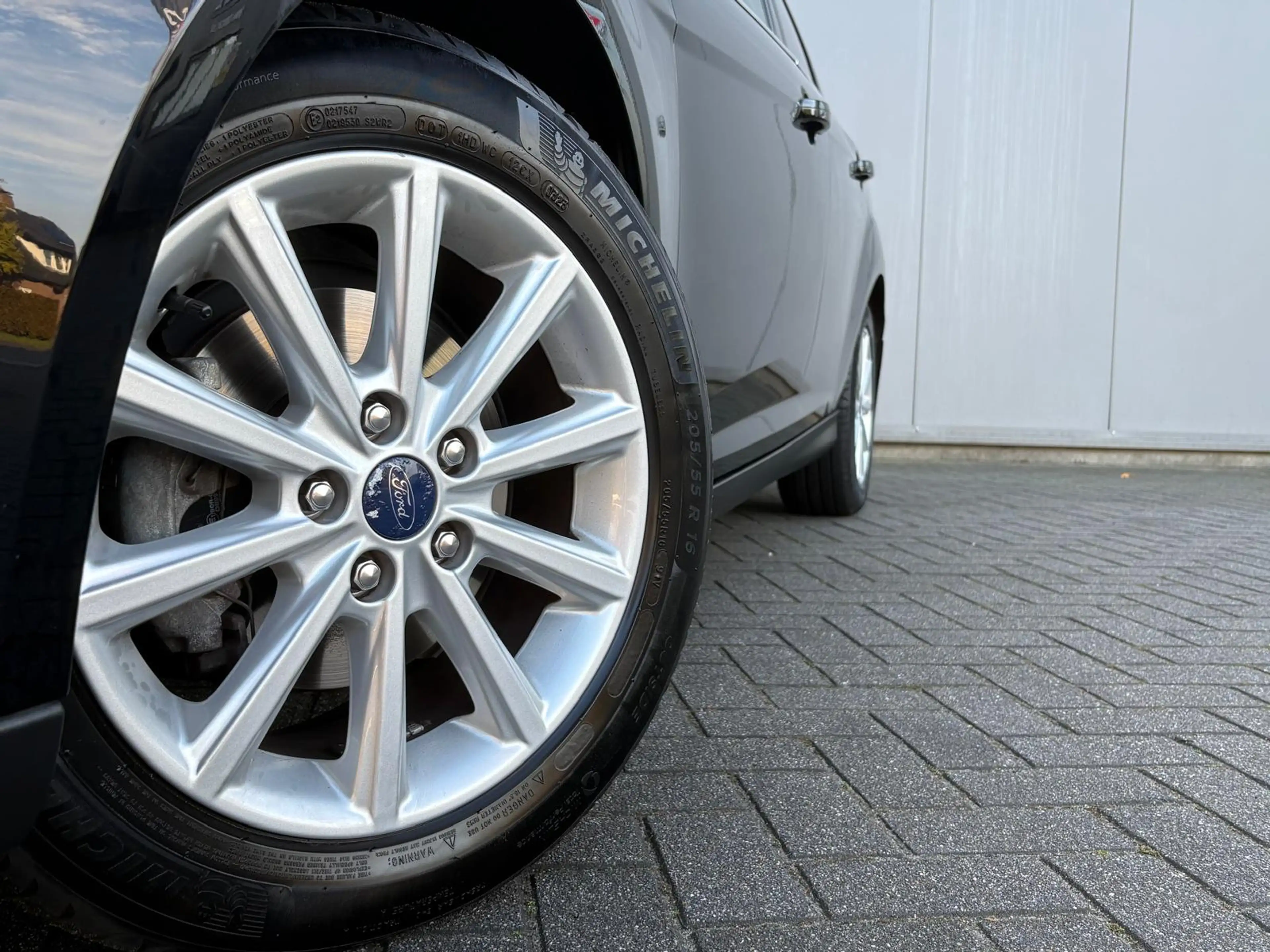 Ford Focus Wagon 125PK Titanium Navigatie/Parkeerhulp/Bluetoo — photo 30
