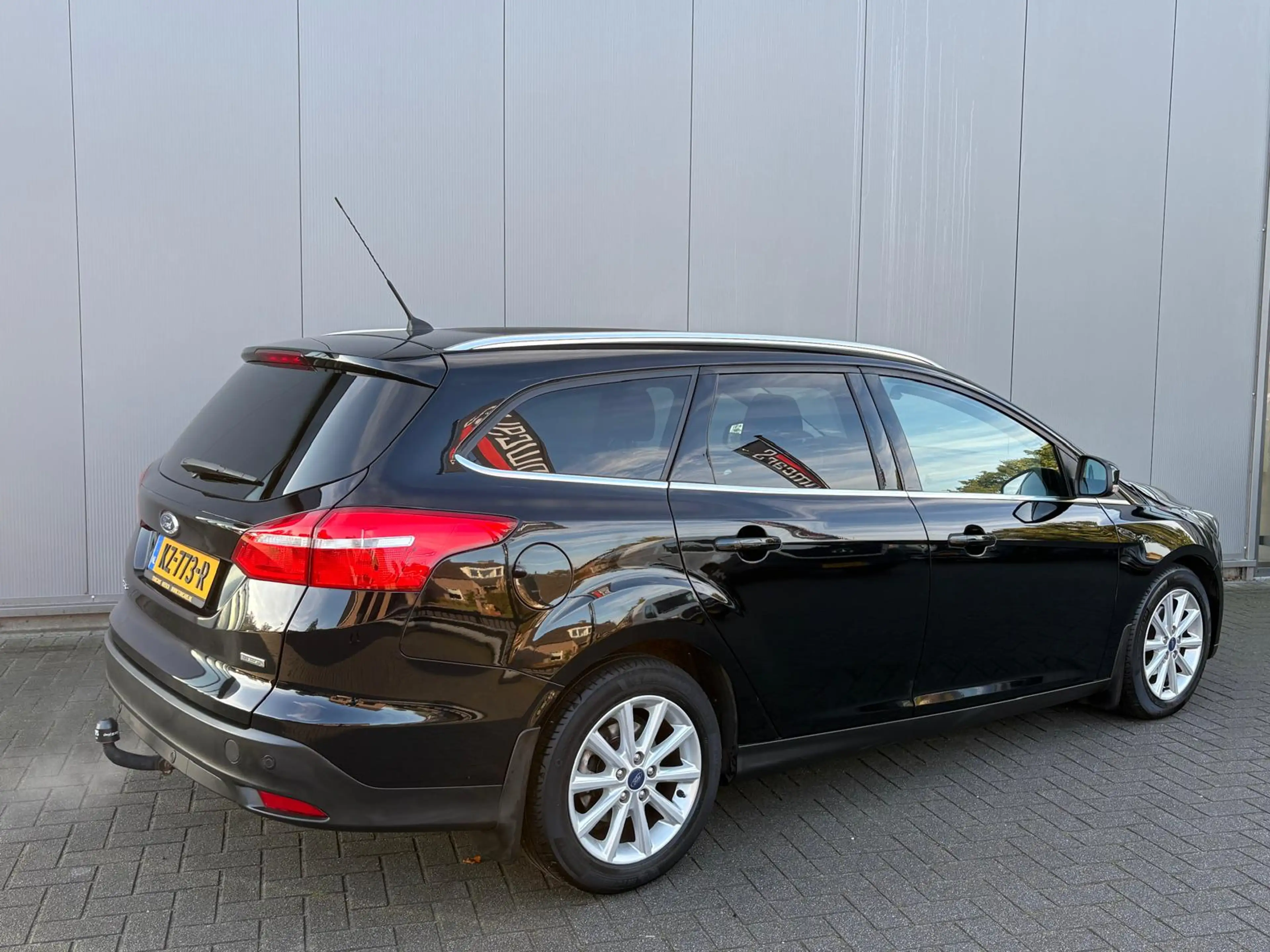 Ford Focus Wagon 125PK Titanium Navigatie/Parkeerhulp/Bluetoo — photo 5