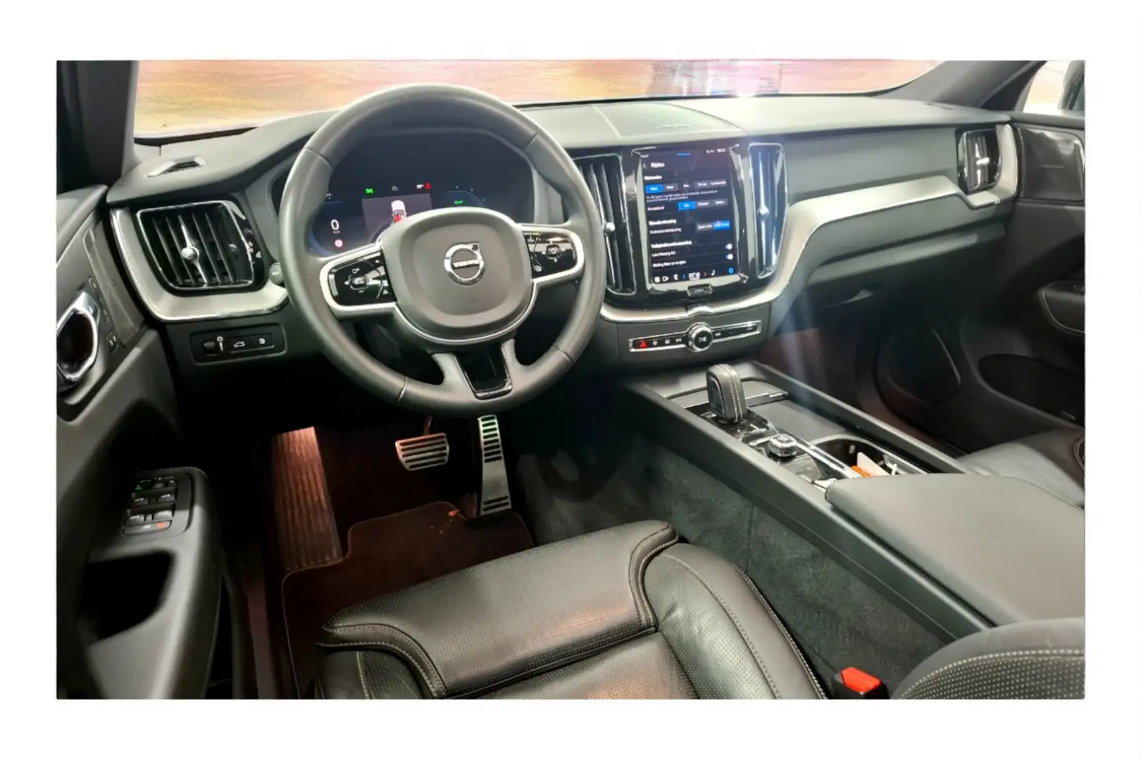 Volvo XC60 2.0 T8 AWD Recharge LONG RANGE 335kW/455pk Aut8 Ul Rood - 2