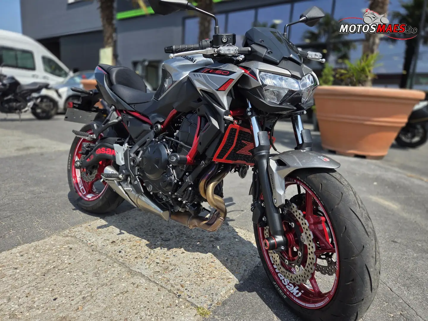 Kawasaki Z 650 Argent - 2