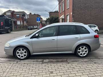 Croma 1.9 Multijet 16v Emotion