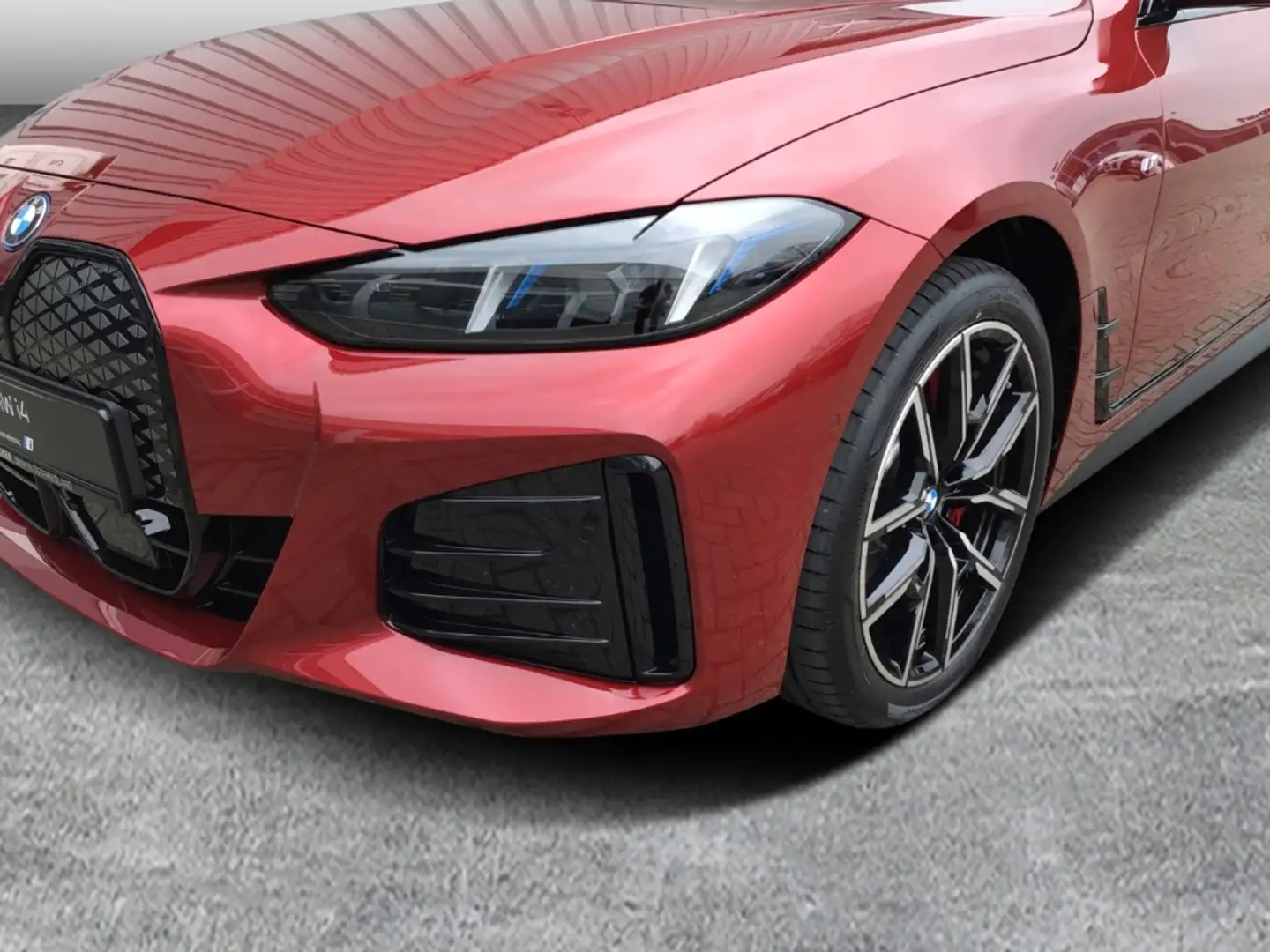 BMW i4 xDrive40 M-Sport Pro AHK/ACC/360Grad/HarmanKardon Červená - 2