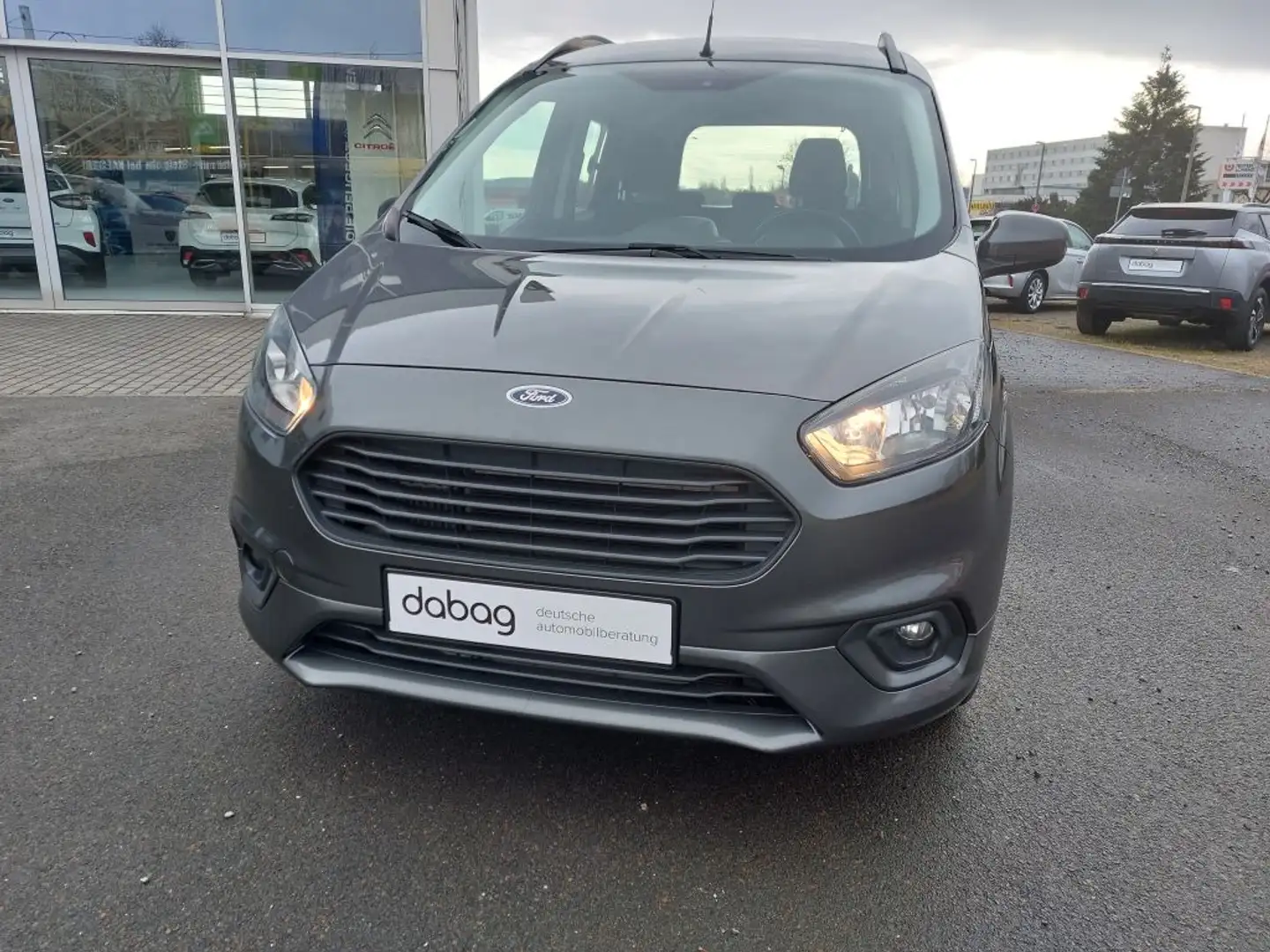 Ford Tourneo Courier 1.0 EcoBoost Trend Grijs - 2