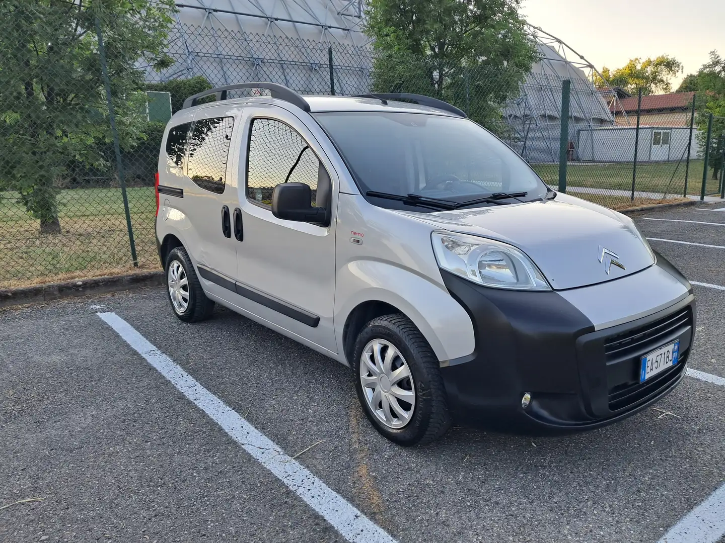 Citroen Nemo 1.4 HDI 70CV Nemo Ok neopatentati Plateado - 1
