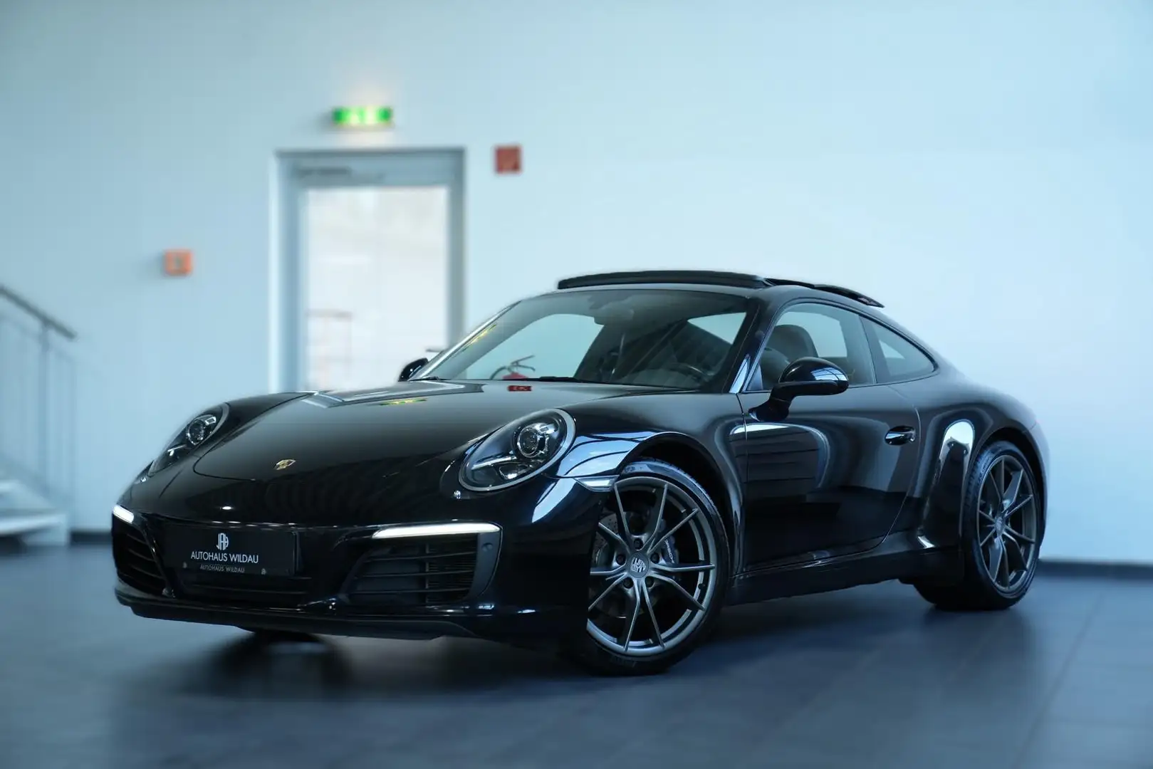 Porsche 911 Carrera *PANO*SPORTABGAS*BOSE* Schwarz - 1