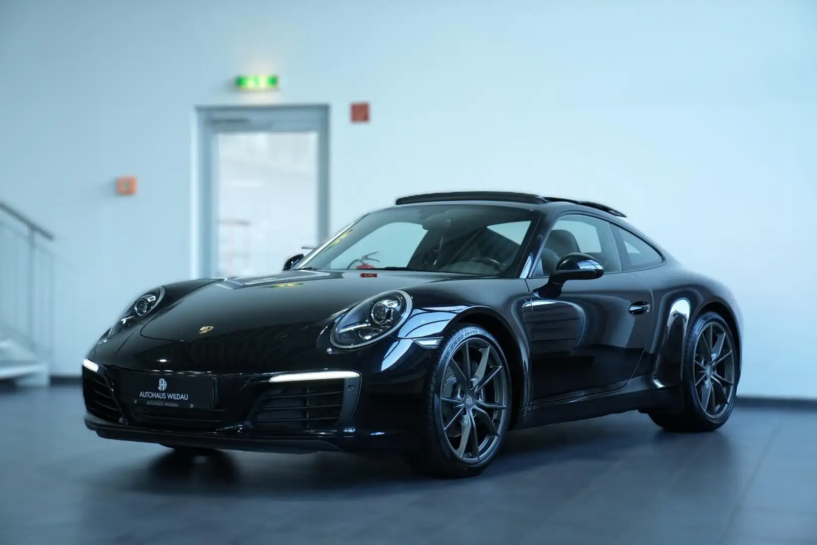 Porsche 911 Carrera *PANO*SPORTABGAS*BOSE* Schwarz - 2