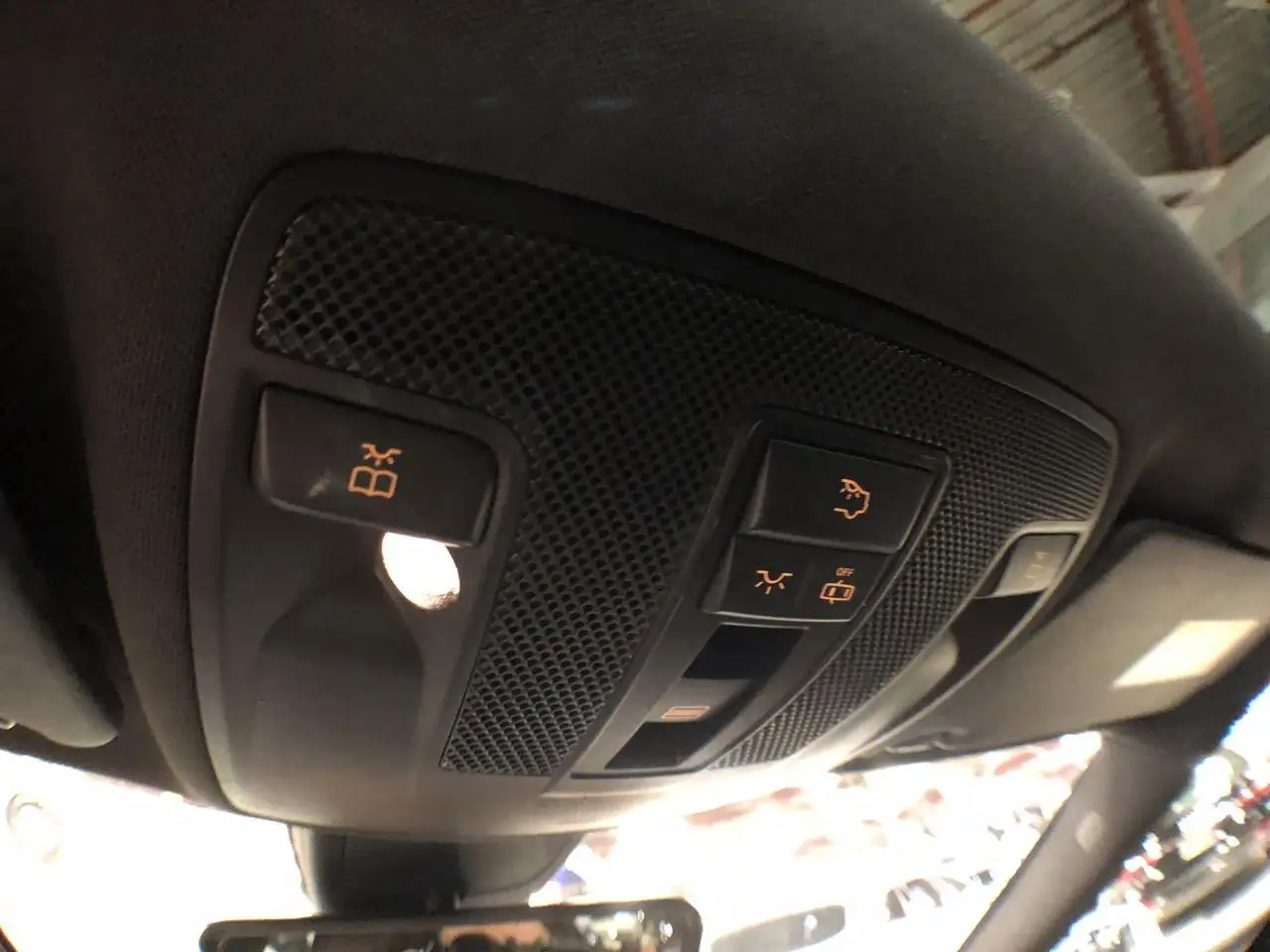 Mercedes-Benz GLA снимка Mercedes-Benz GLA