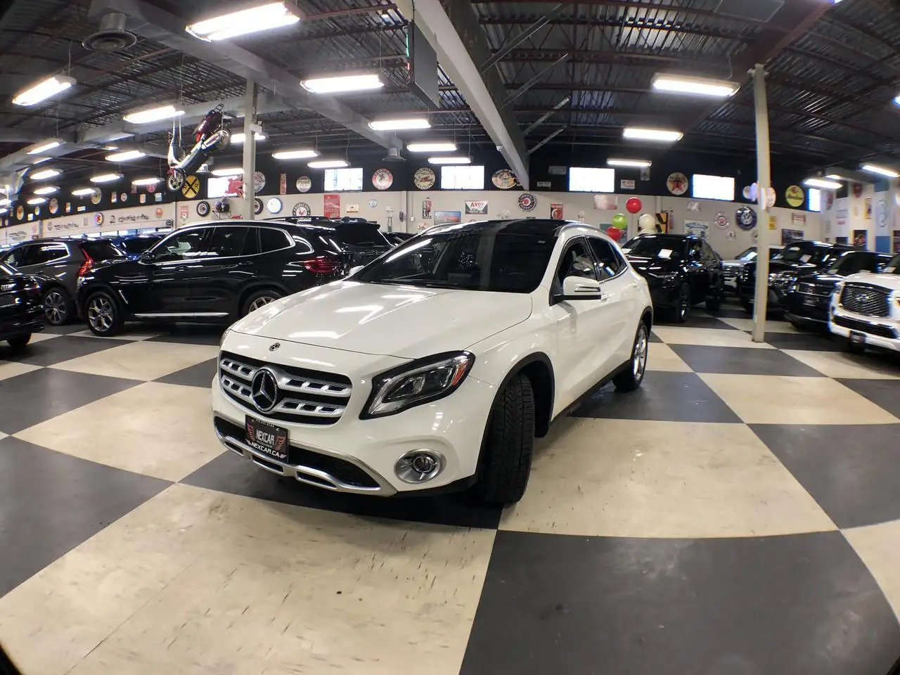 Mercedes-Benz GLA снимка Mercedes-Benz GLA
