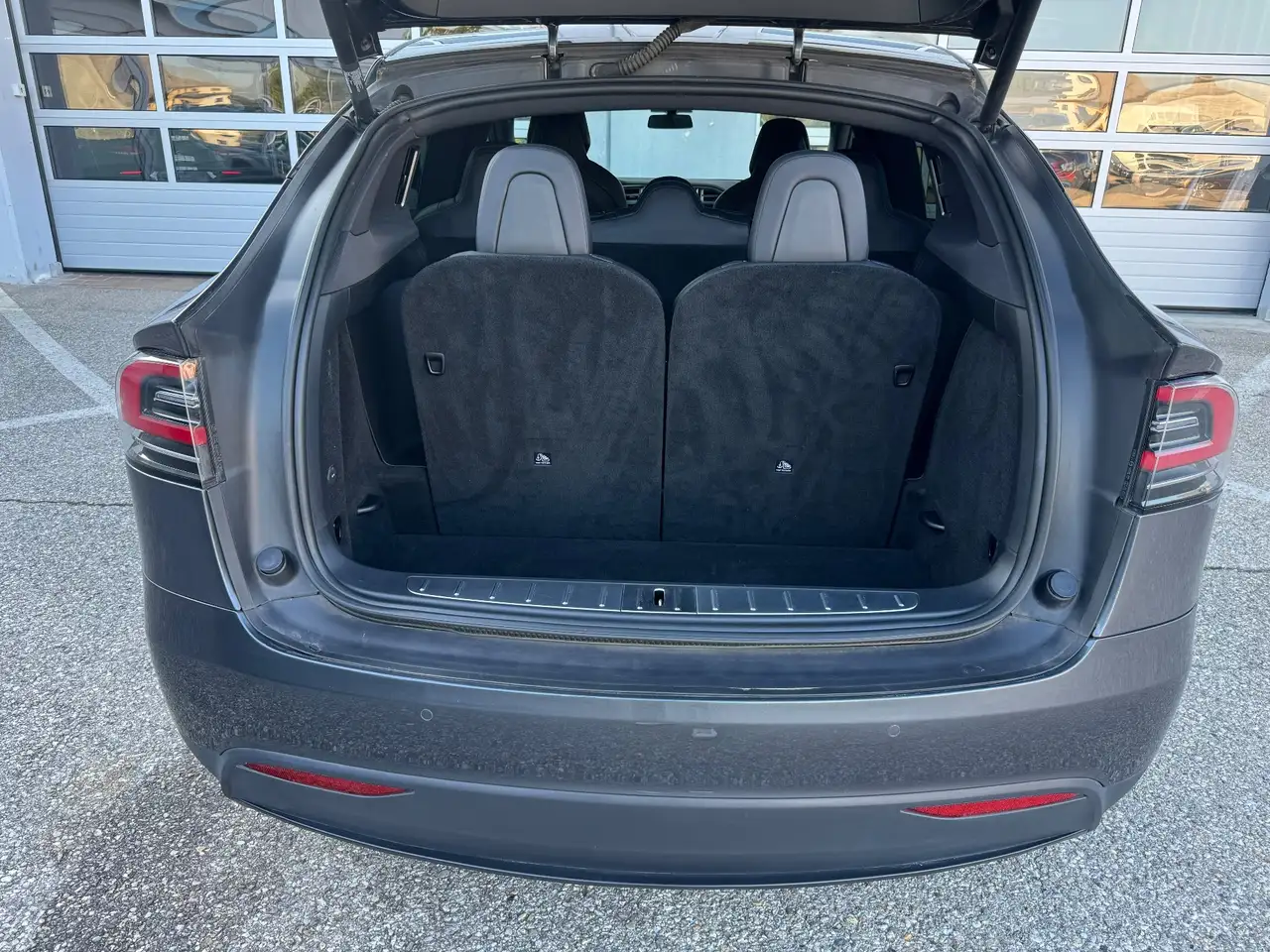 TESLA MODEL X 75D 525CH - 7 PLACES - 360° CAMÉRA - CAMÉRA D'AIDE AU STATIONNEMENT - HAYON ARRIÈRE ÉLECTRIQUE - 126.000 KMS