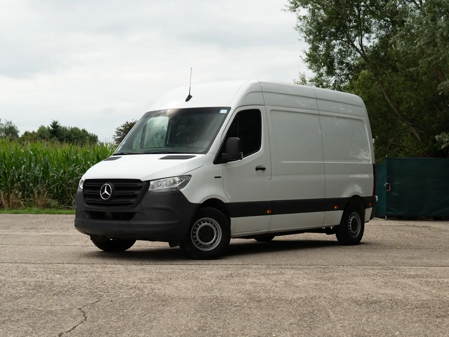 Mercedes-Benz Sprinter eSprinter Standard 55/47 kWh Wit - 2