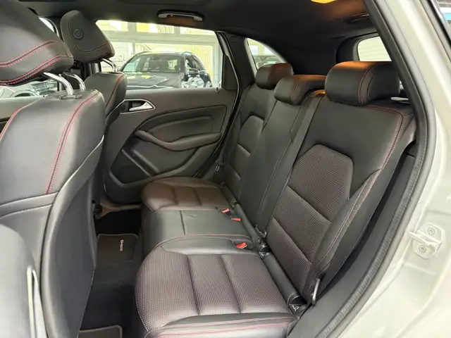 Mercedes-Benz B Class view 15