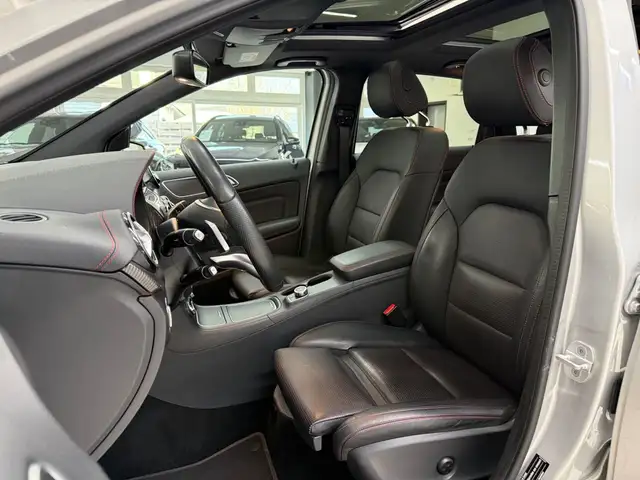 Mercedes-Benz B Class view 14