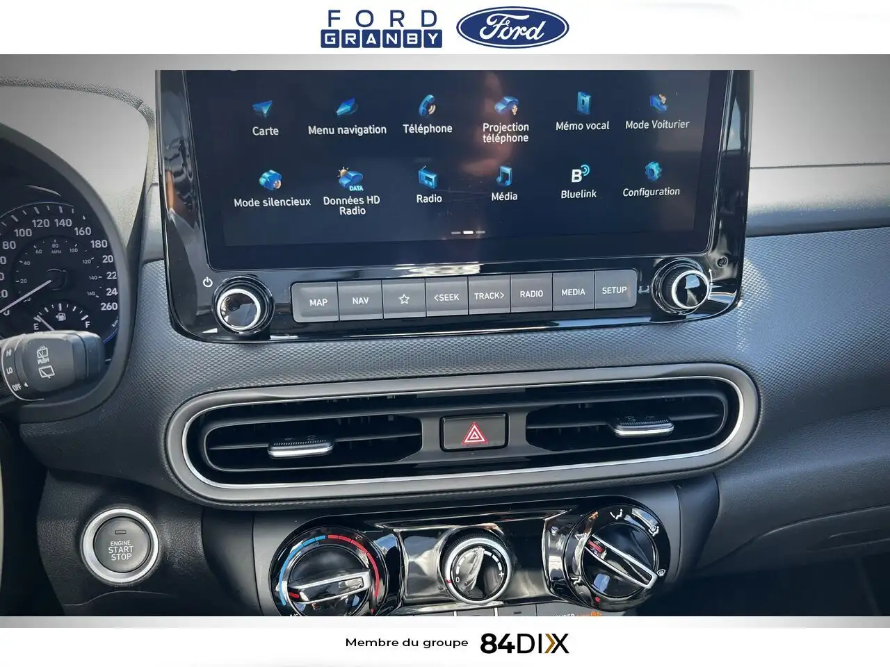 Hyundai KONA photo Hyundai KONA