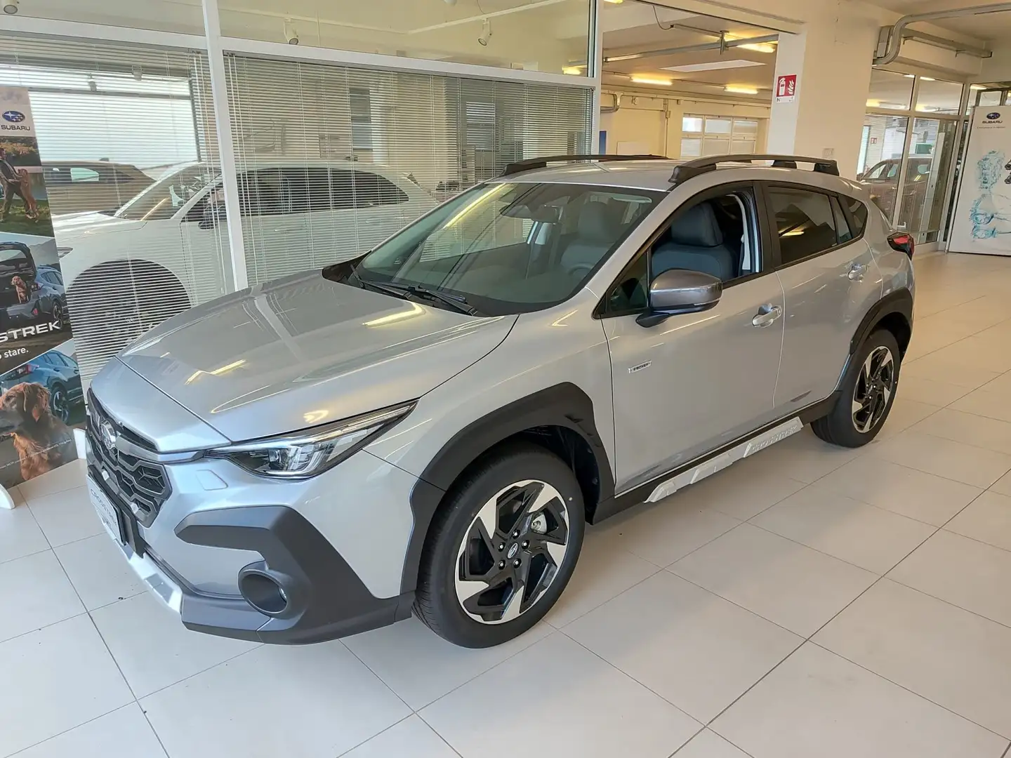Subaru Crosstrek 2.0i e-boxer Style Xtra Plateado - 1