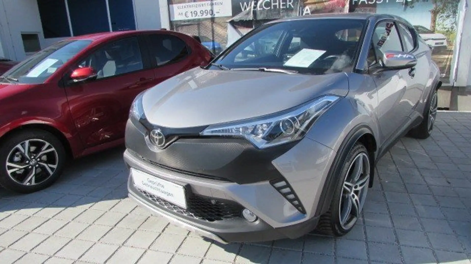Toyota C-HR 1,2 Turbo C-ENTER Silber - 2