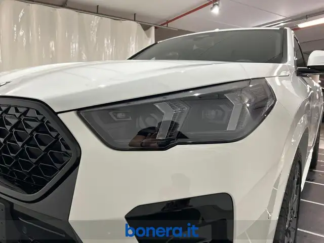BMW X2 view 11