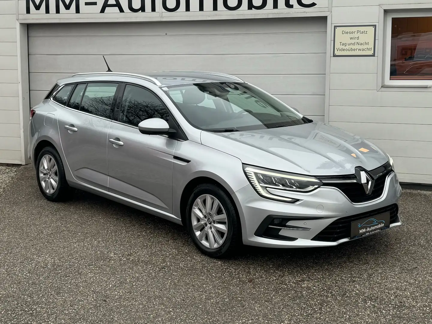 Renault Megane Business Edition*LED*PDC*SHZ*NAVI*8-fach*uvm - 1