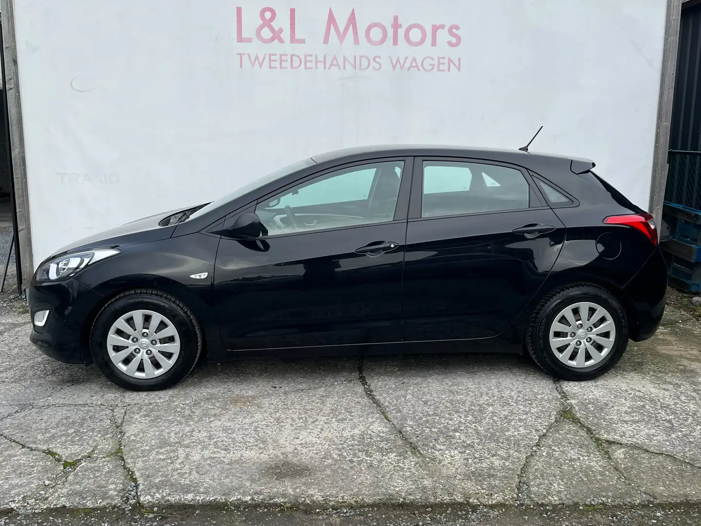 Hyundai i30 1.4i Blackline 100Pk*Airco/Climatisation*Euro6b* Noir - 2