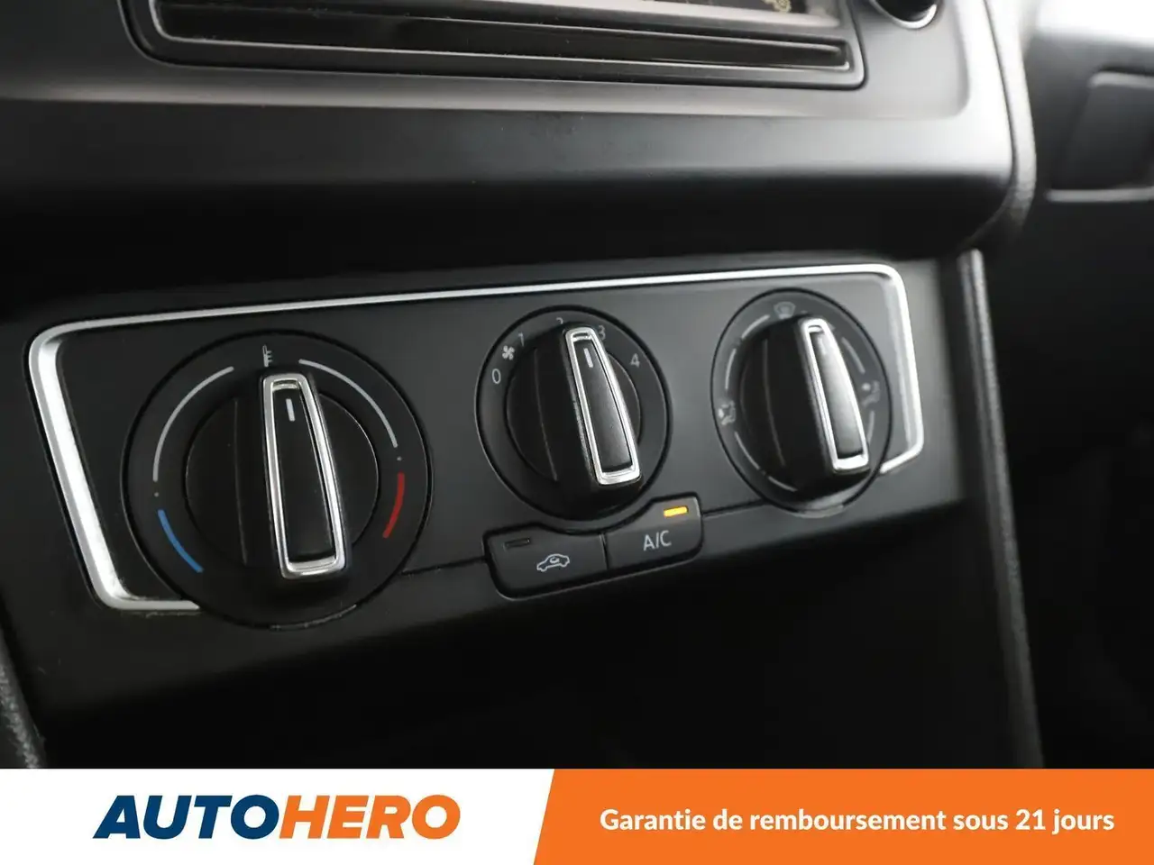 Volkswagen Polo Citadine 5 portes — photo 25