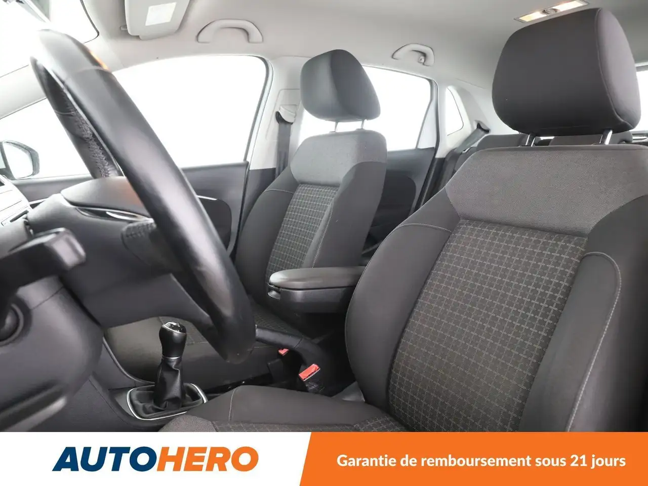Volkswagen Polo Citadine 5 portes — photo 10