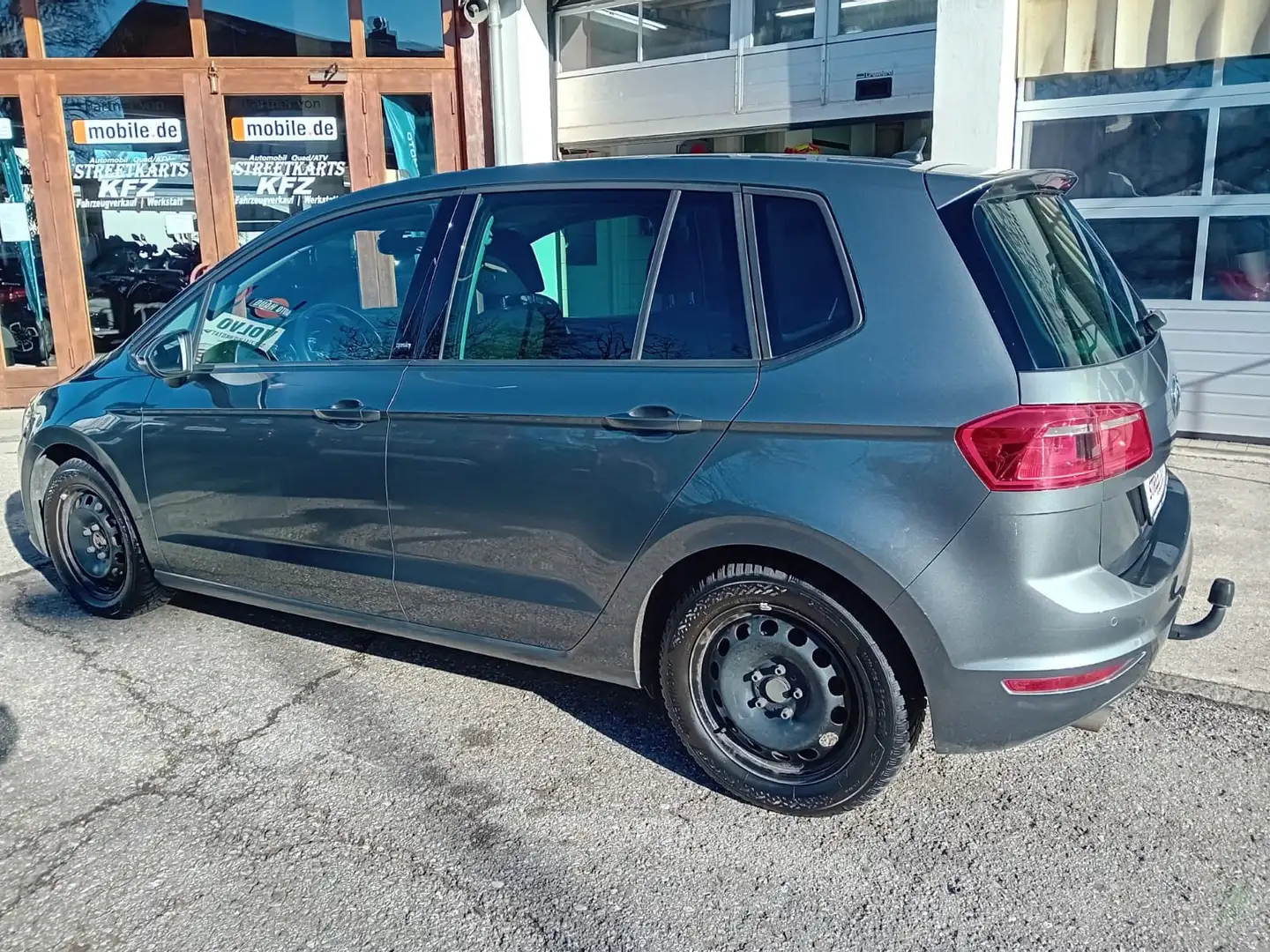 Volkswagen Golf Sportsvan VII Sound BMT/Start-Stopp Сірий - 2