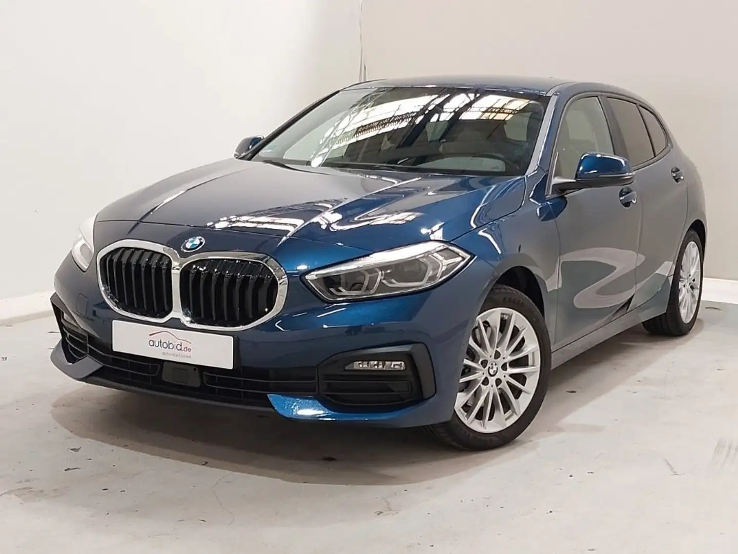 BMW 118 i Lim. Advantage LED SHZ ACC HiFi QI 2-Z RFK Blauw - 1