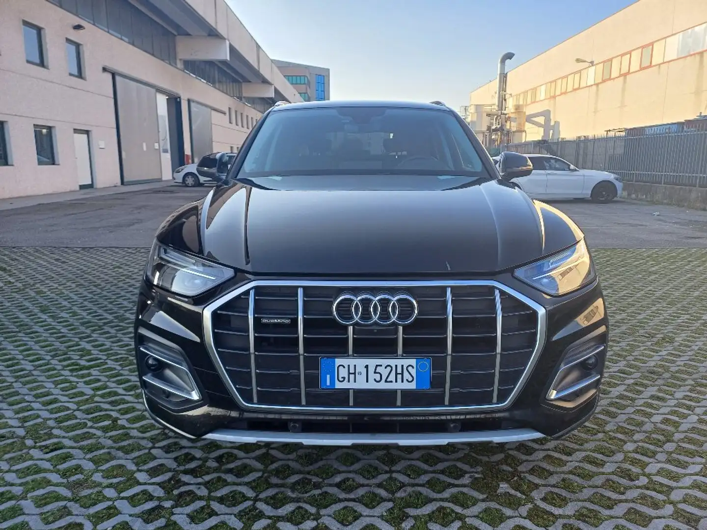 Audi Q5 40 TDI 204 CV quattro S tronic Business Advanced Noir - 1