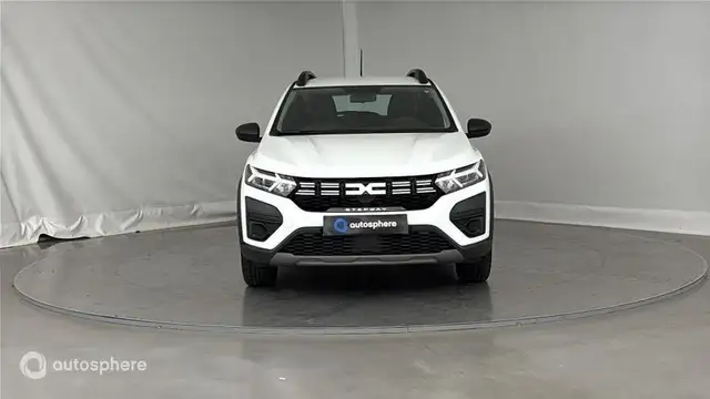 Dacia Sandero view 2
