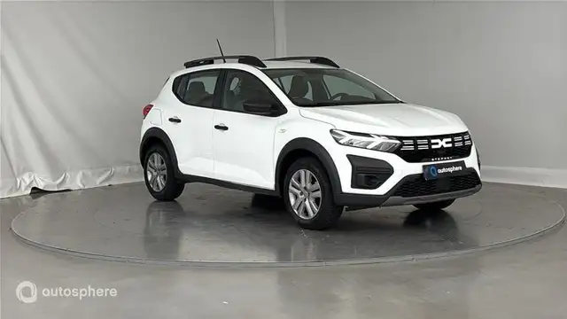 Dacia Sandero view 3