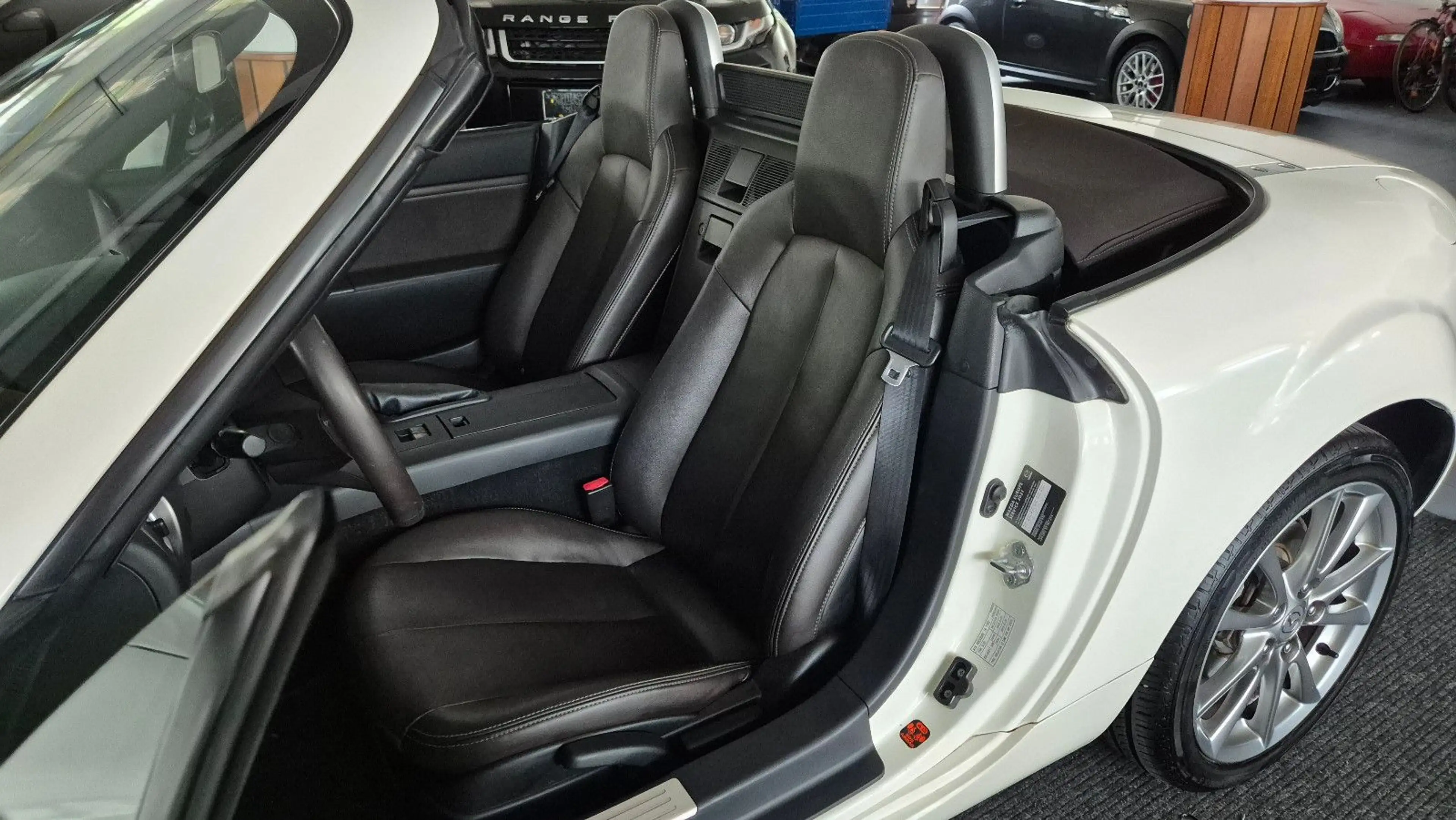 Mazda MX-5 1.8 Niseko/8xAlu/Leder/SHZ/2.Hd/Top Zustand — photo 14