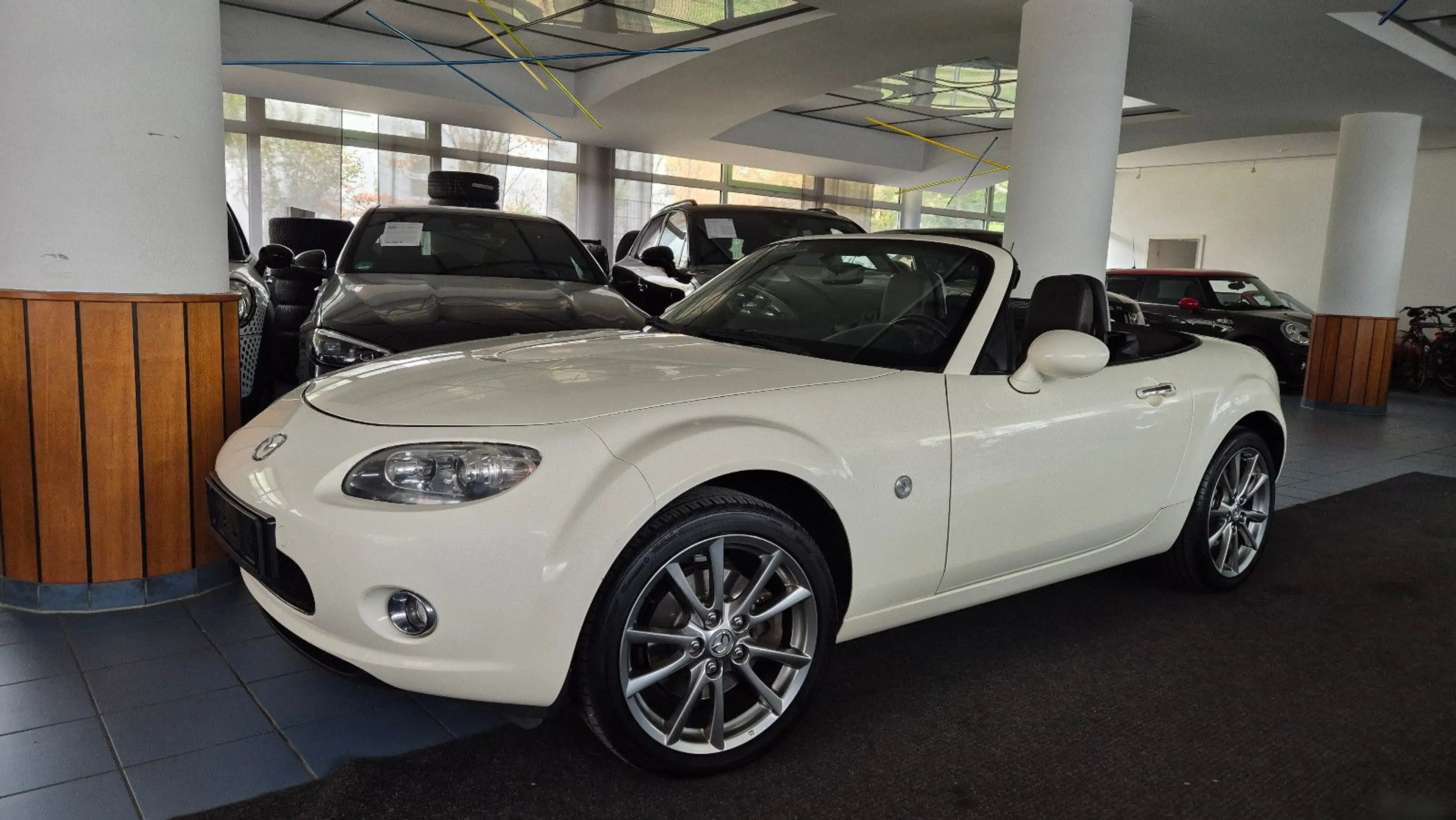 Mazda MX-5 1.8 Niseko/8xAlu/Leder/SHZ/2.Hd/Top Zustand