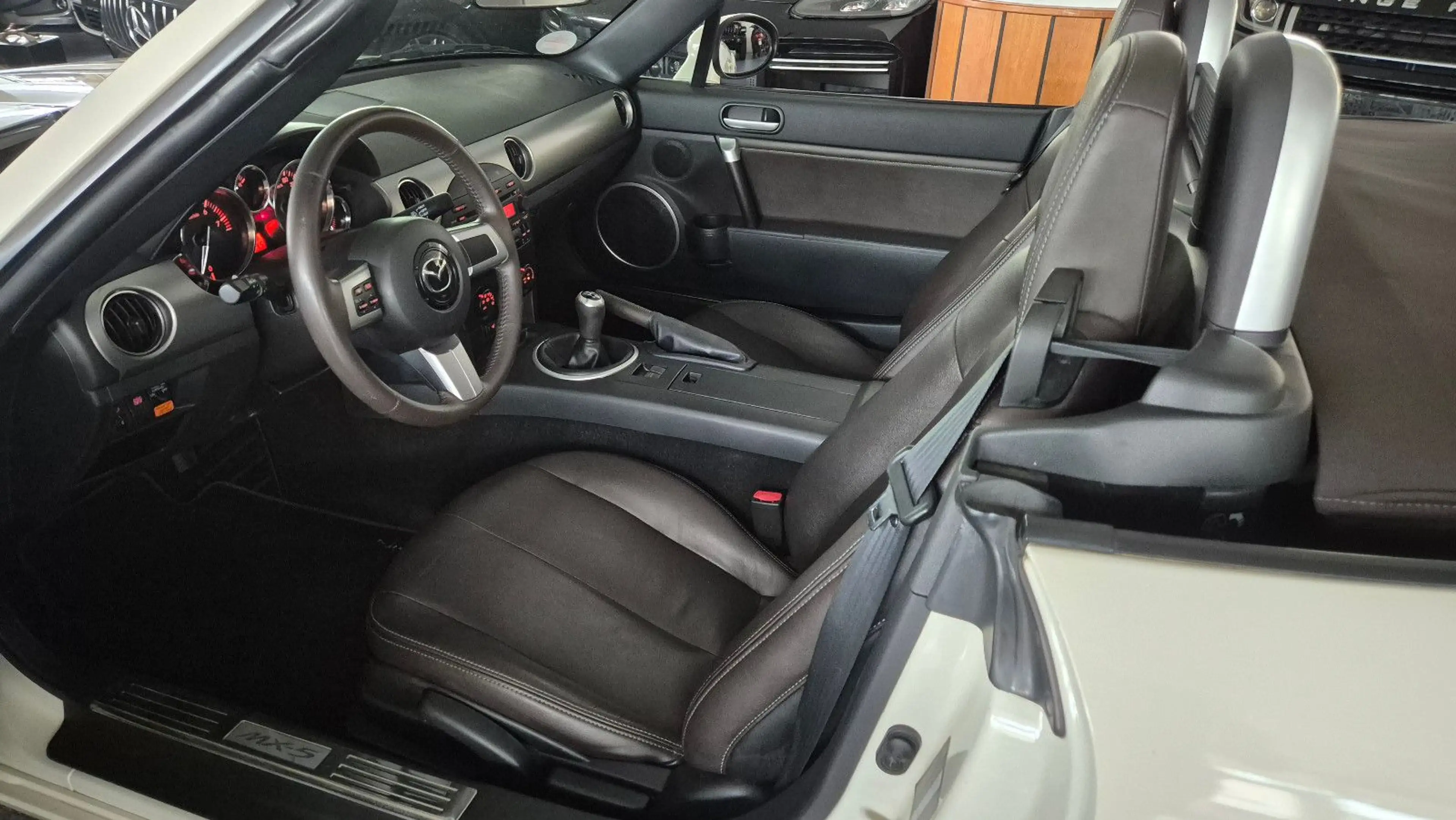 Mazda MX-5 1.8 Niseko/8xAlu/Leder/SHZ/2.Hd/Top Zustand — photo 15
