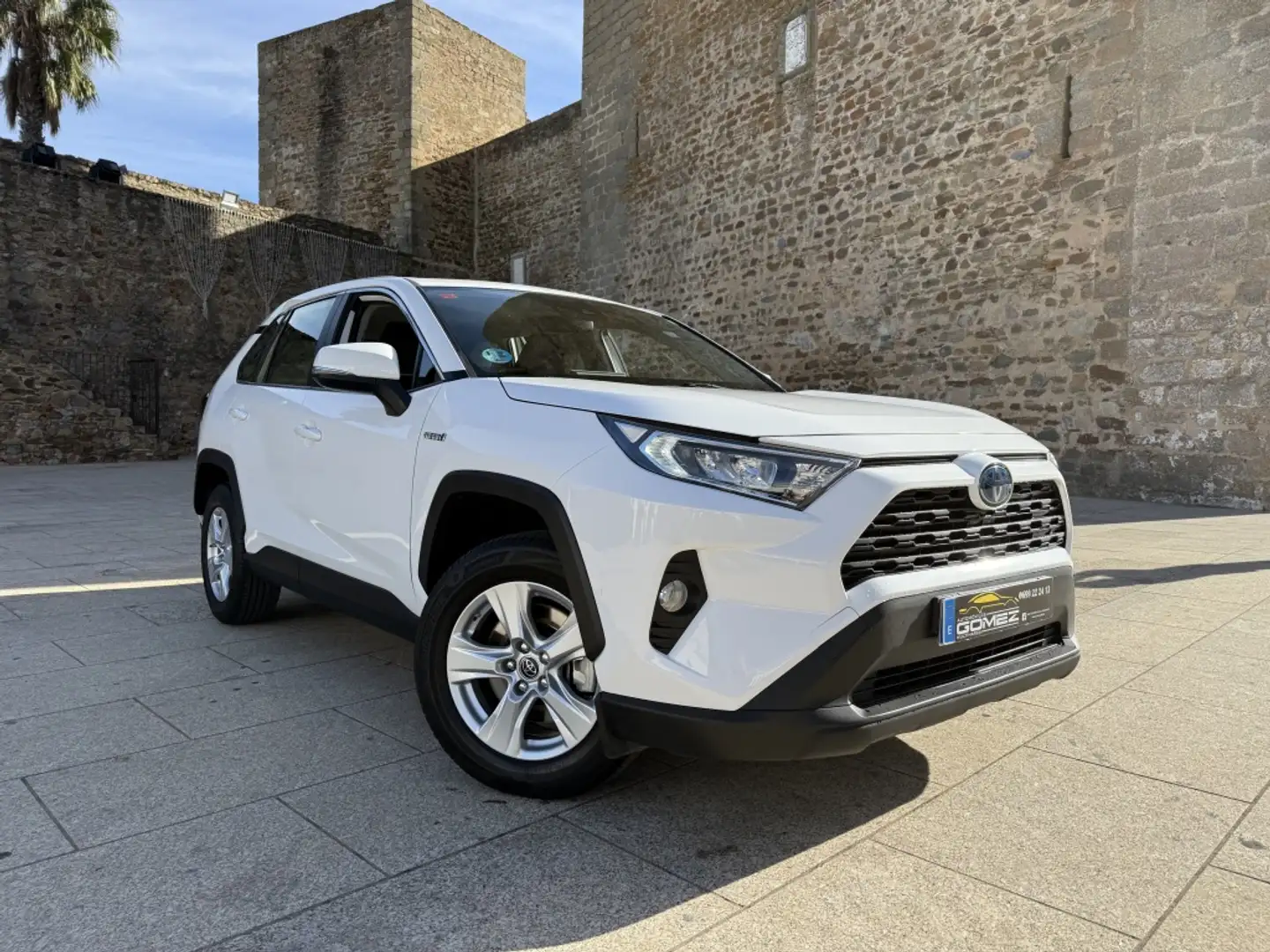 Toyota RAV 4 2.5 hybrid 2WD Business Blanc - 2