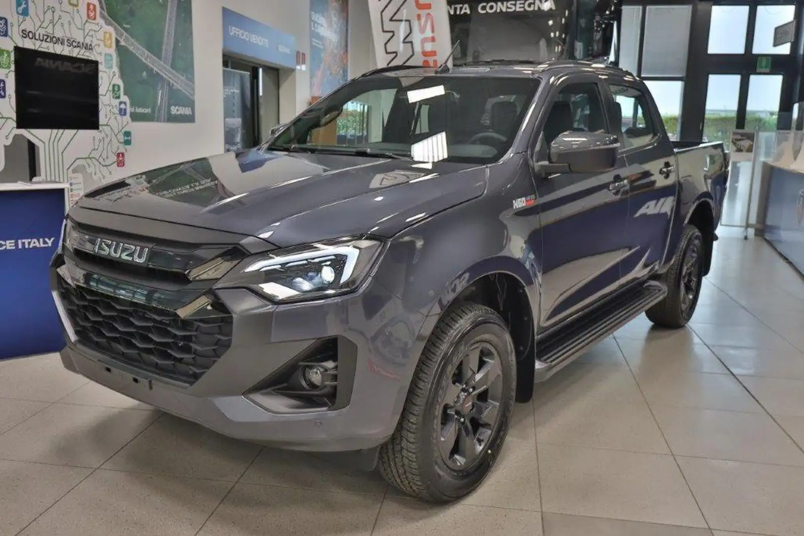 Isuzu PICK UP 1.9 aut. Crew Nitro Sport Cab Bianco - 1