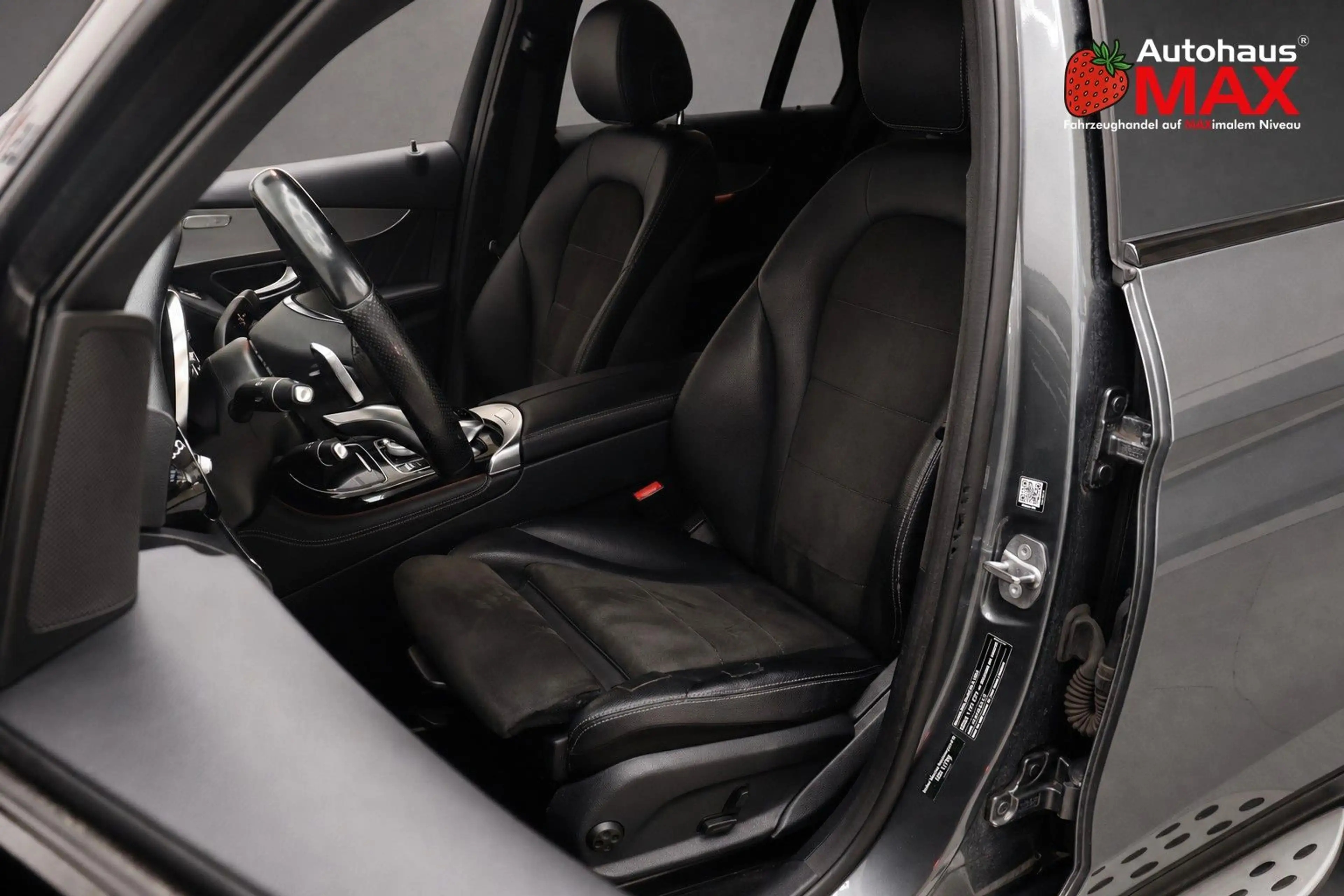 Mercedes-Benz GLC 250 d 4Matic AMG ~360Kam~TotW~Navi~SZH~Tempo — photo 15
