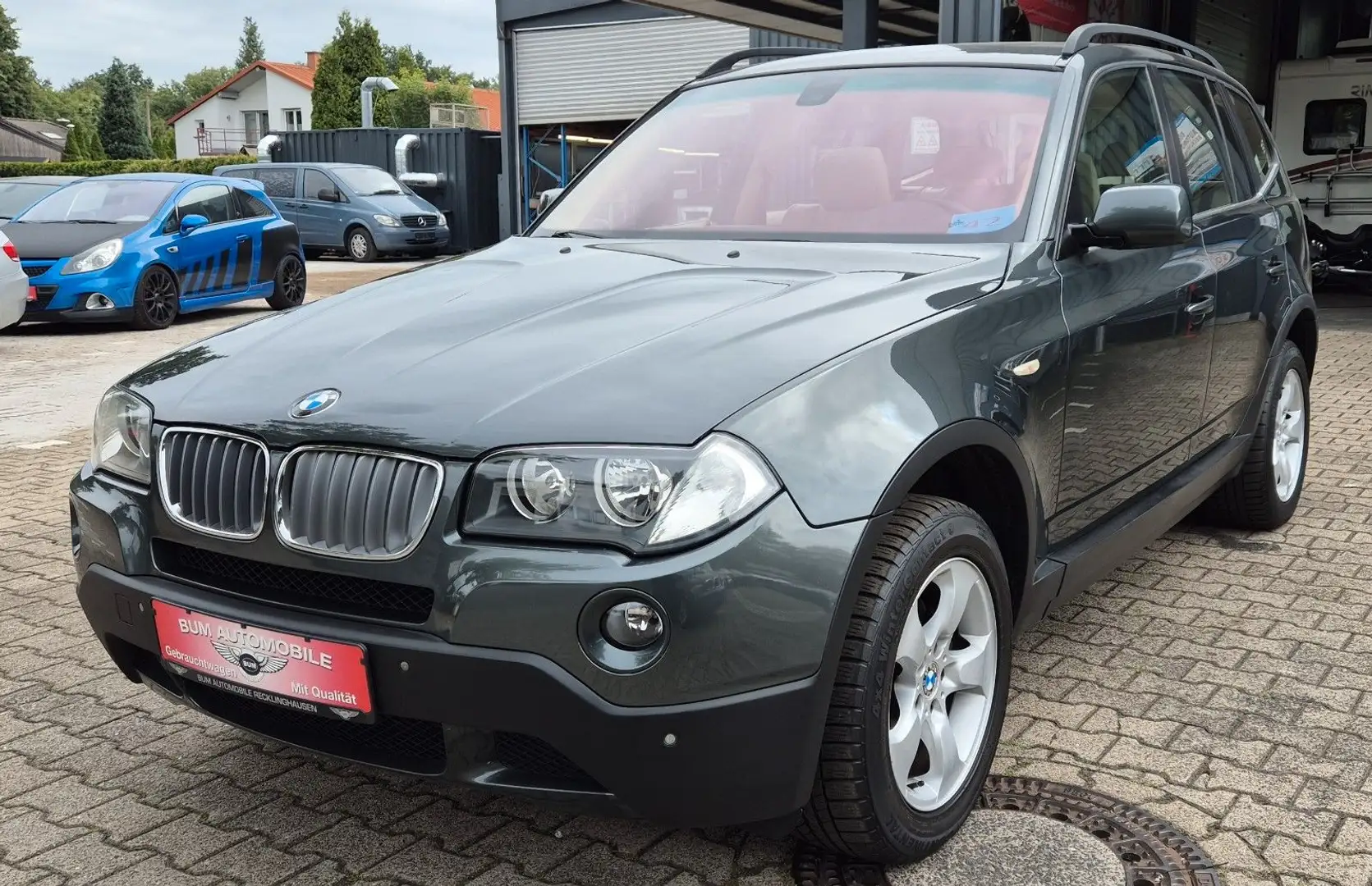 BMW X3 2.5si 218 PS PDC LPG BENZIN SITZHEIZUNG Grün - 1