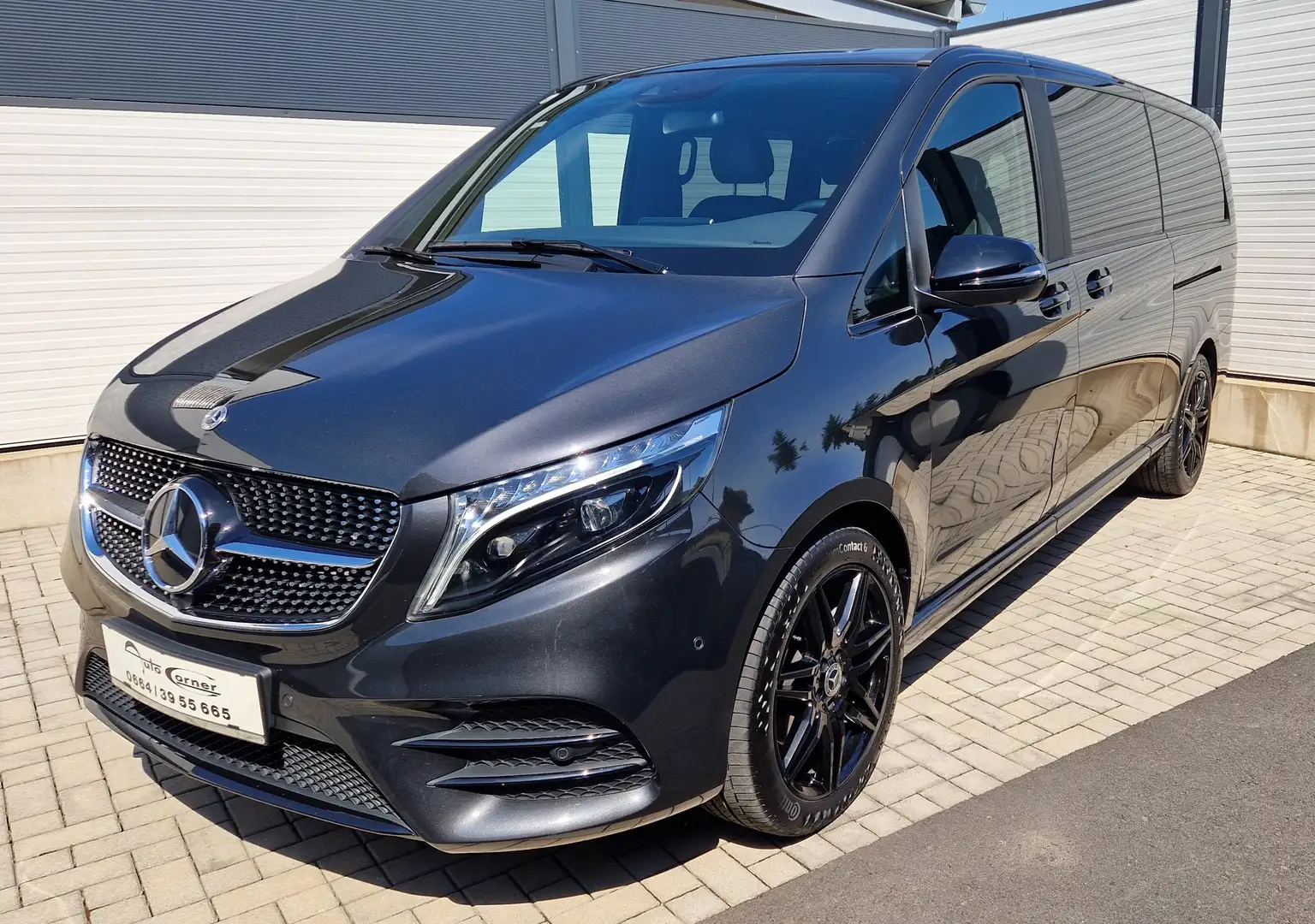 Mercedes-Benz V V-Klasse 300d AVANTGARDE EDITION extral. AMG-Line Grau - 1