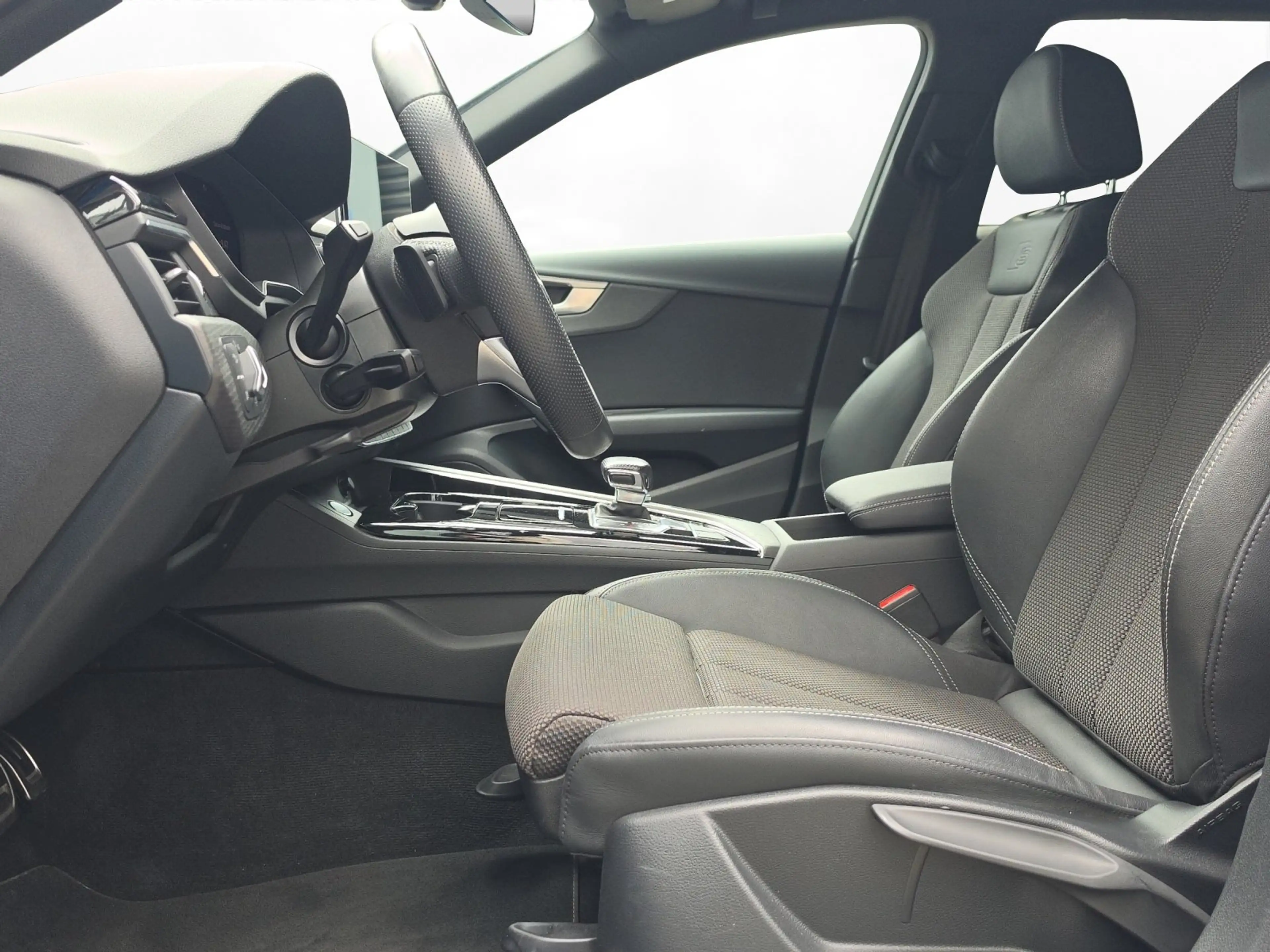 Audi A4 Avant 35 TDI S tronic S LINE | MMI NAVI PLUS — photo 9