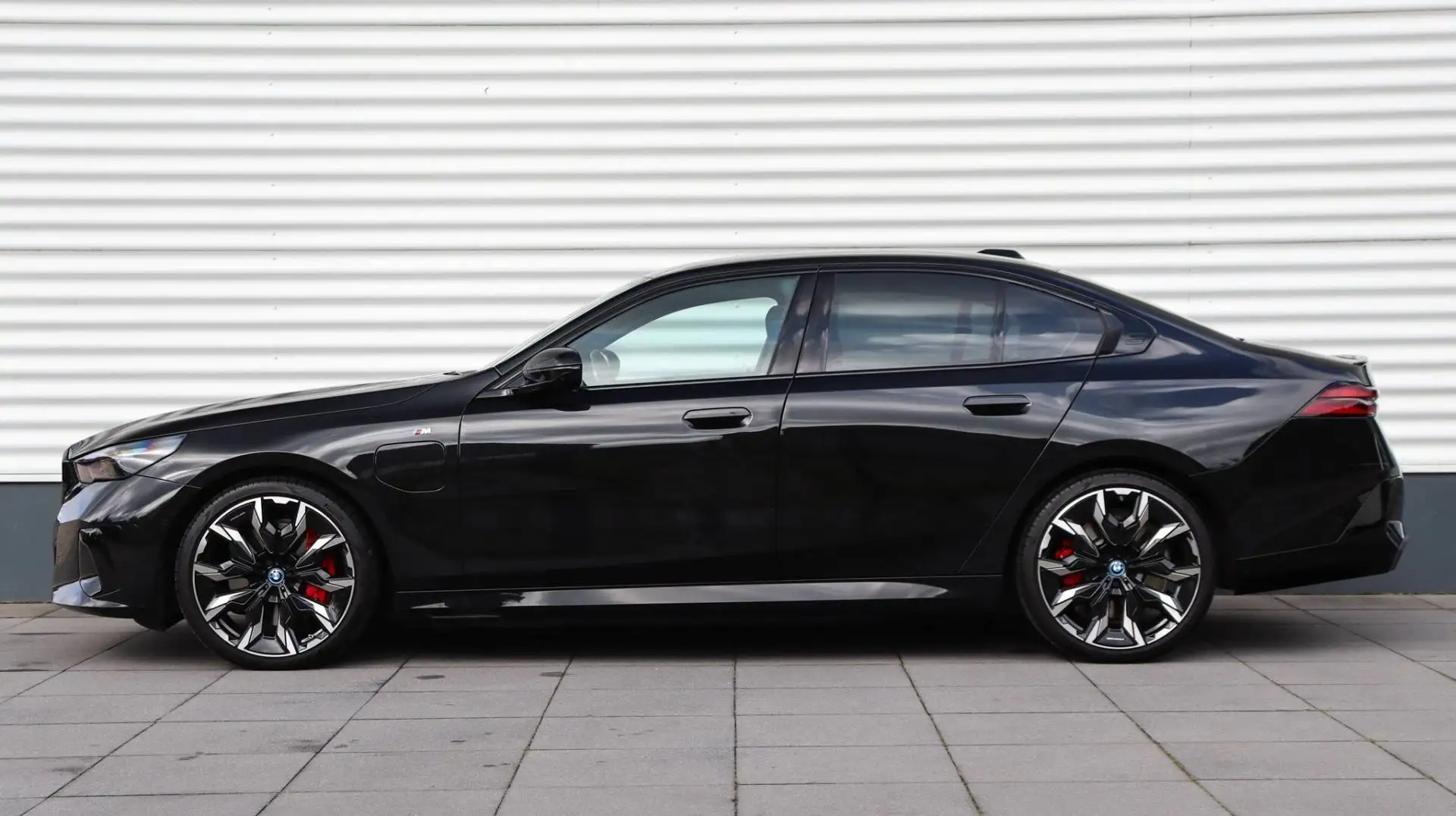 BMW 550 550e PHEV xDrive Aut. Schwarz - 2