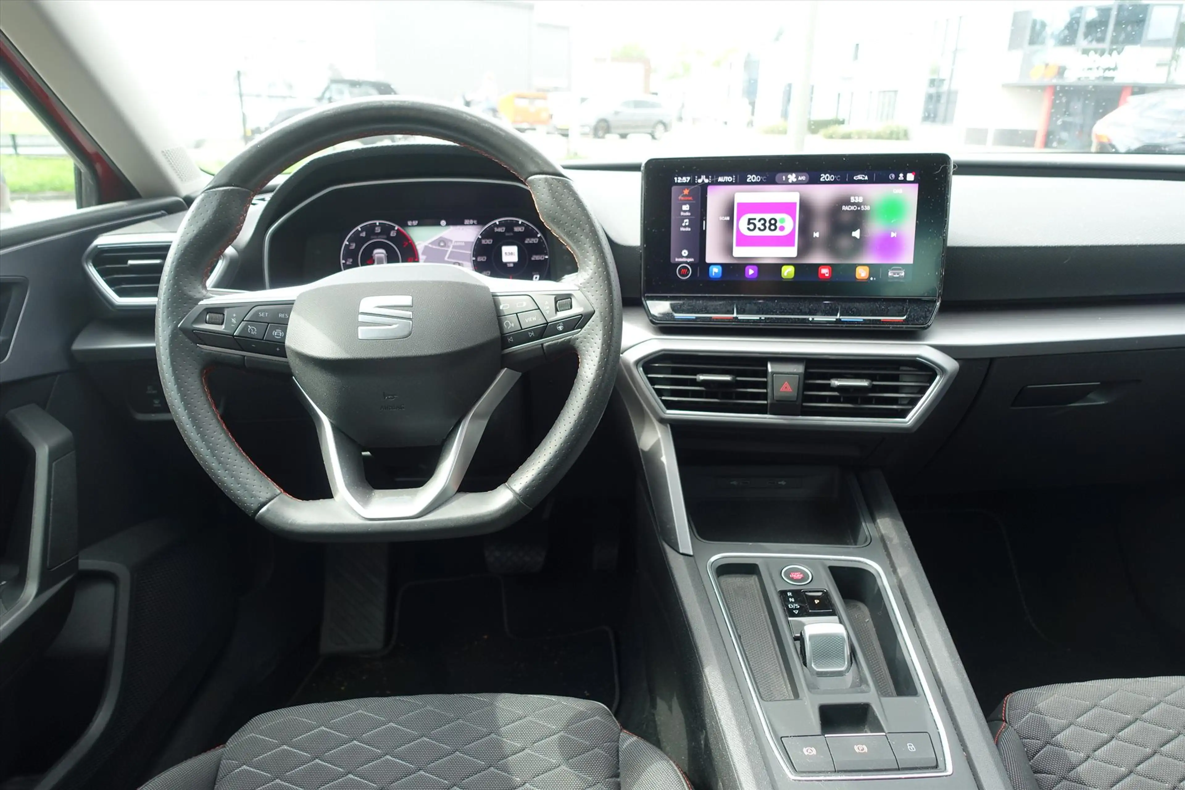 SEAT Leon 1.5 eTSI 150pk DSG-7 FR Business Intense | CAMERA — photo 11