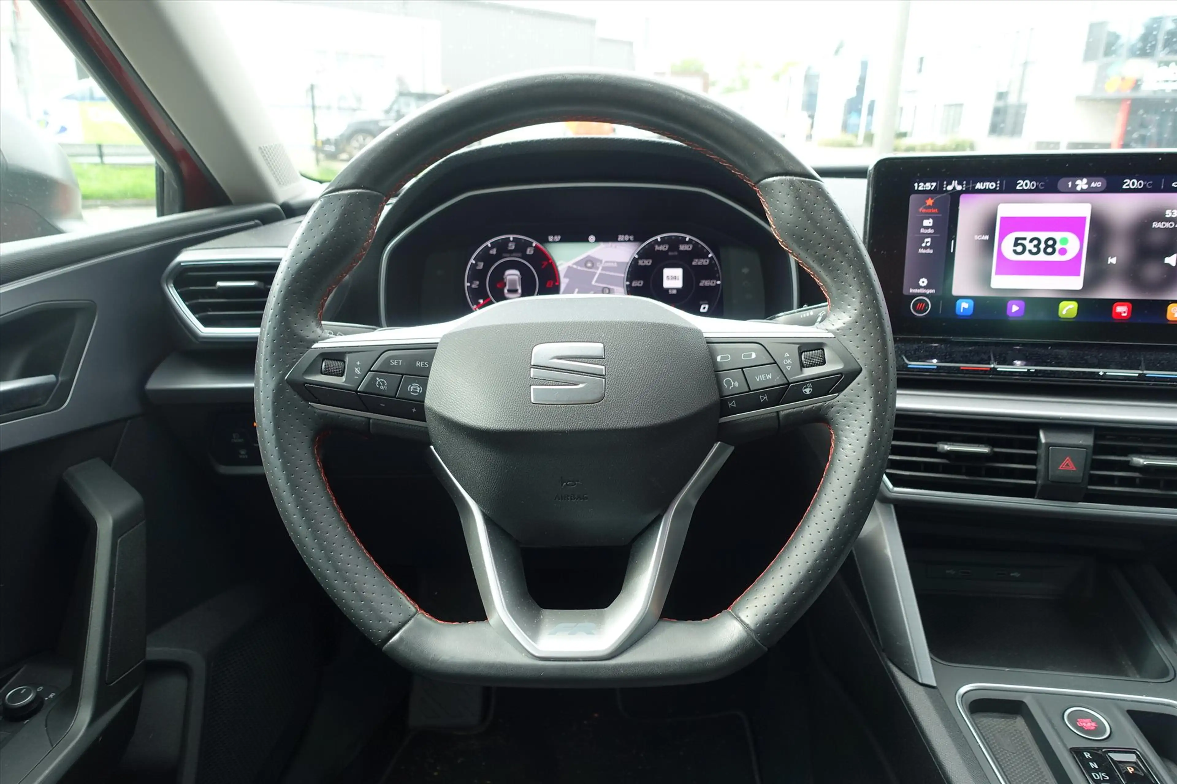 SEAT Leon 1.5 eTSI 150pk DSG-7 FR Business Intense | CAMERA — photo 12